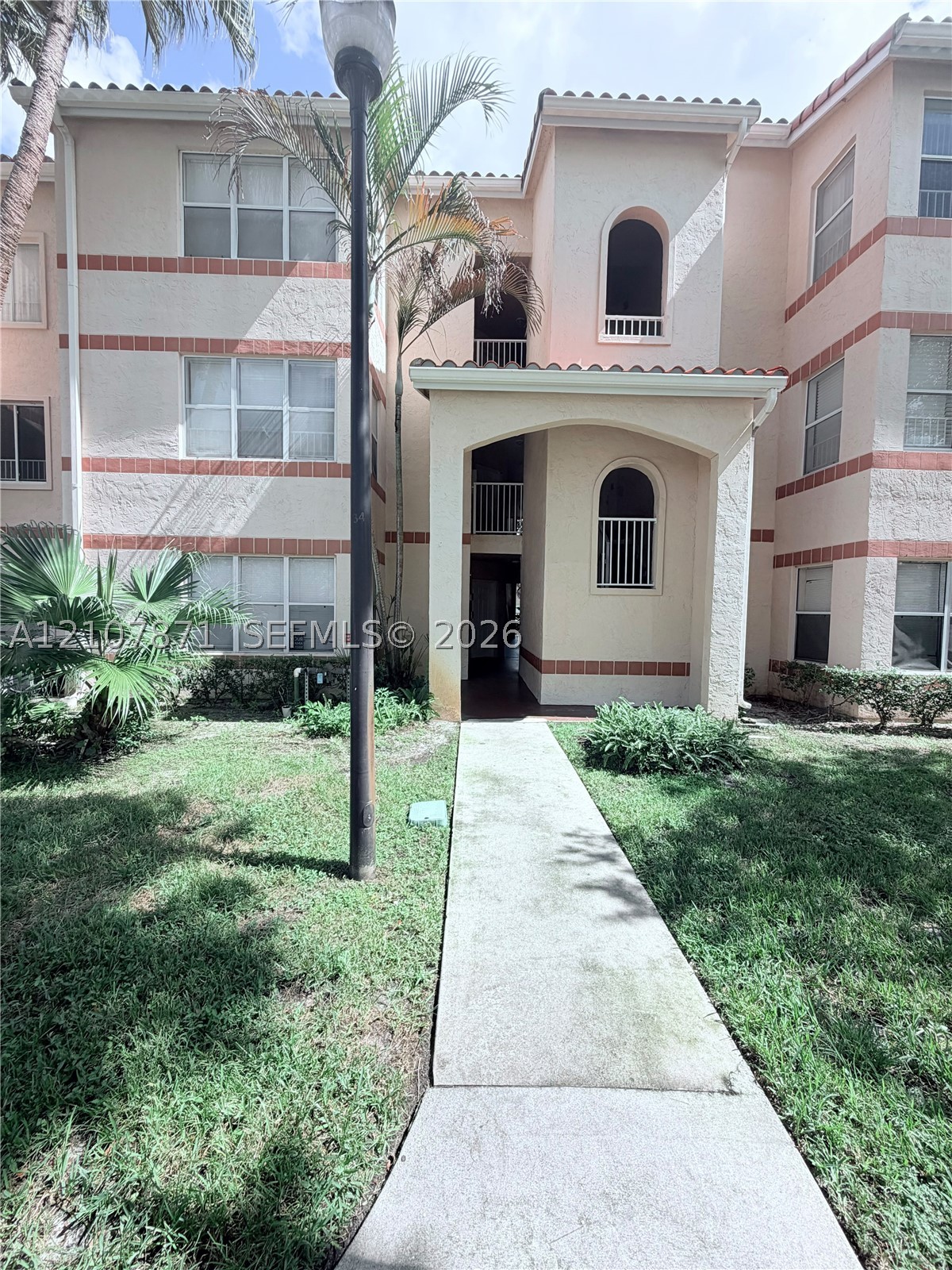 3450 N Pinewalk Dr N Unit 438 — photo
