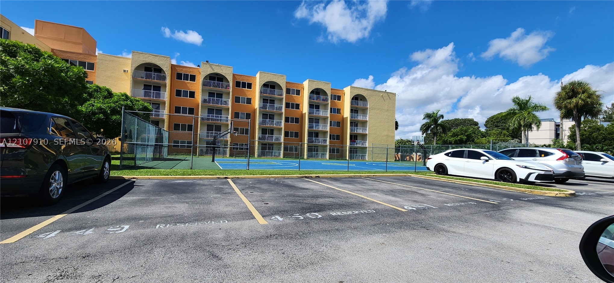 7000 NW 186th St Unit 4-324B — photo