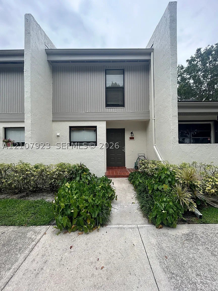 9884 NW 15th St Unit 182 — photo