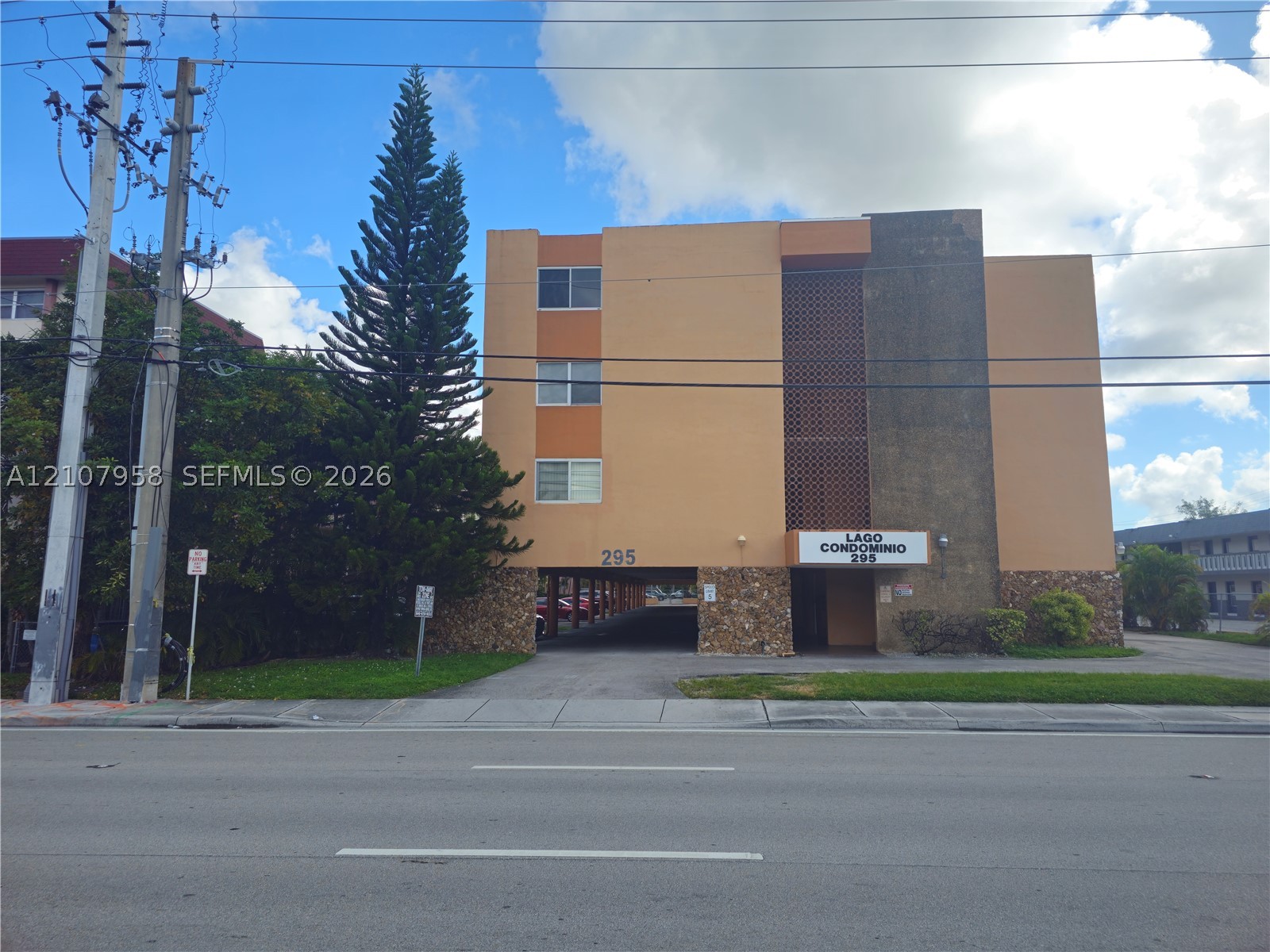 295 NW 72nd Ave Unit 214 — photo