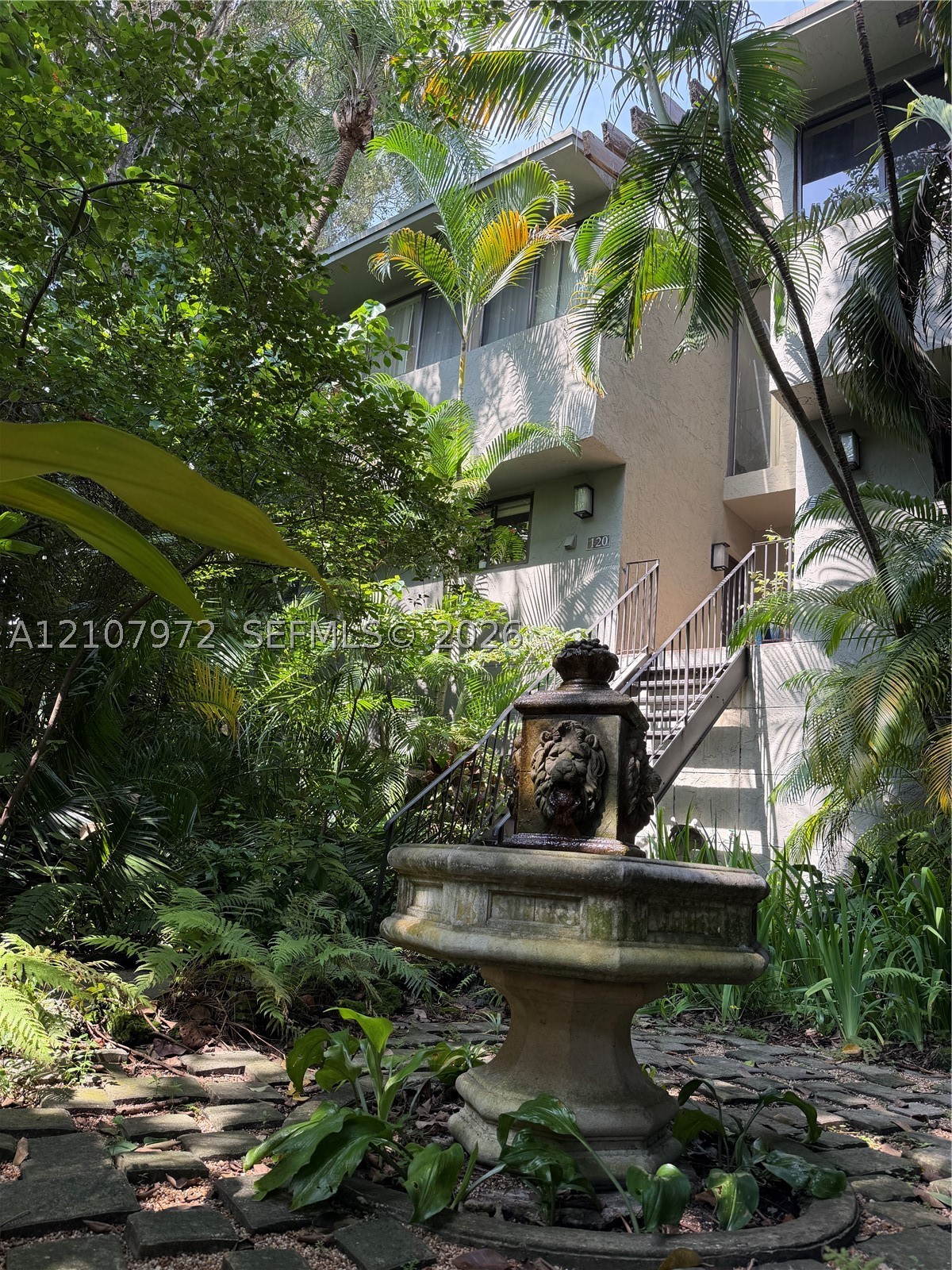 1000 NW N River Dr Unit 20 — photo