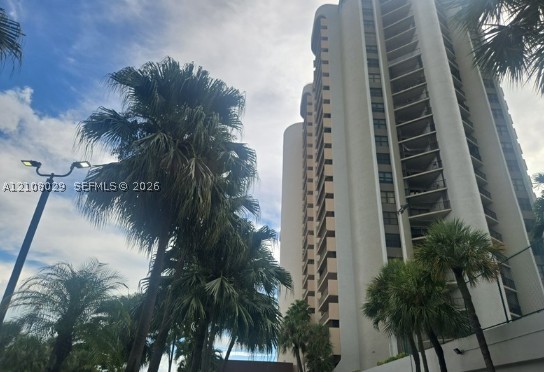 1800 NE 114th St Unit 2207 — photo