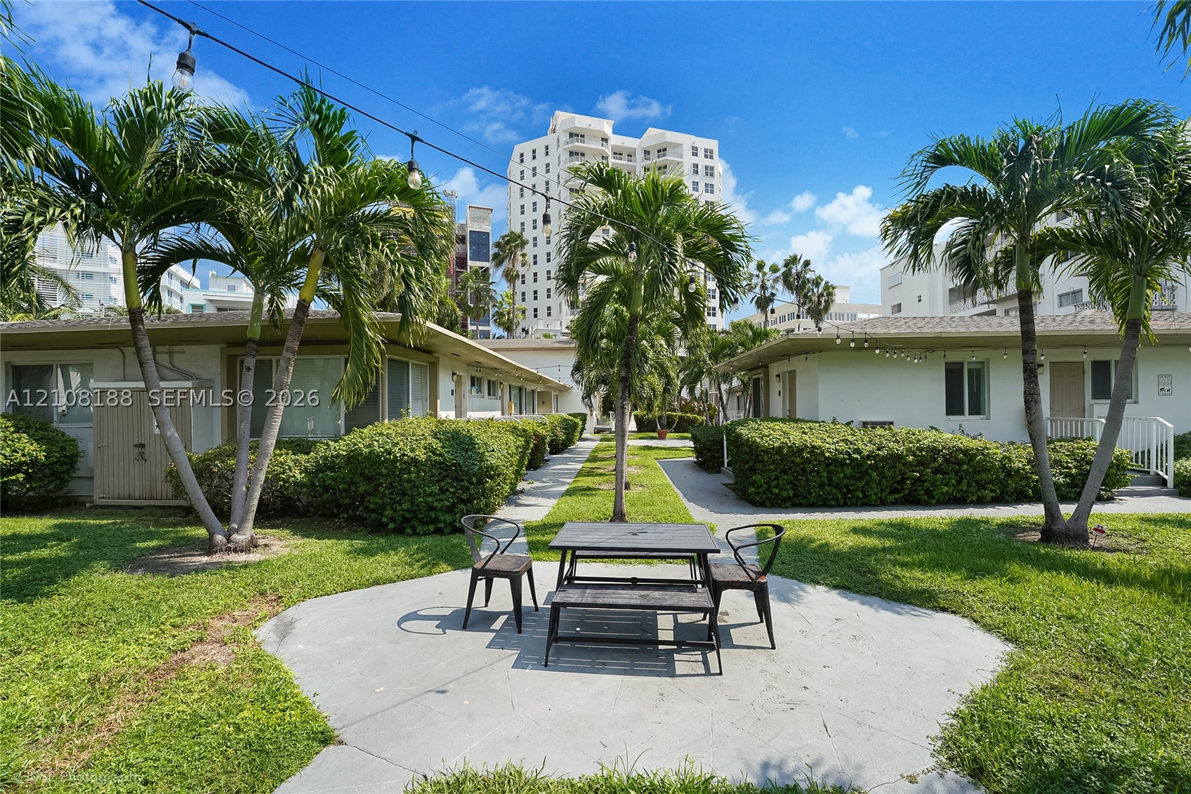 9790 E Bay Harbor Dr Unit 3N — photo