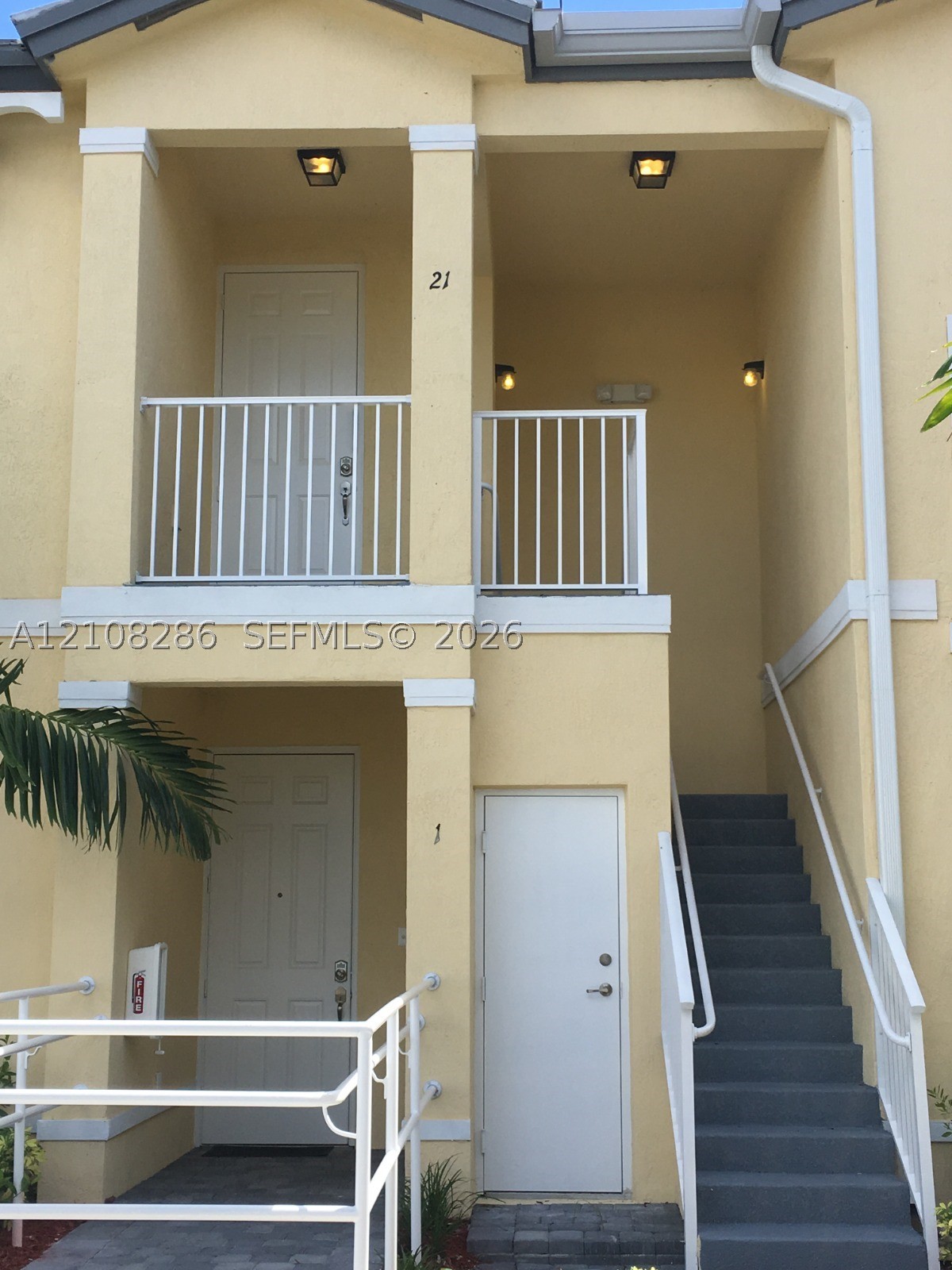 112 SE 28th Ter Unit 21 — photo