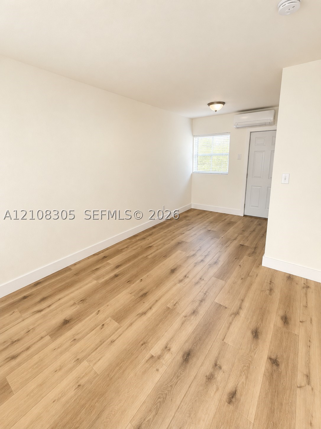 125 SW 5th Ct Unit 1 — photo