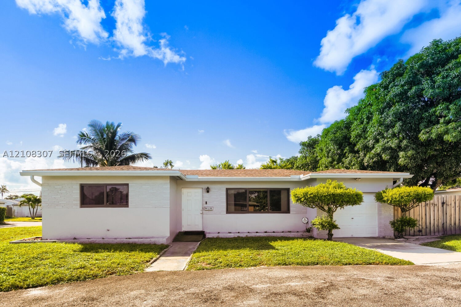 2432 Wiley Ct — photo