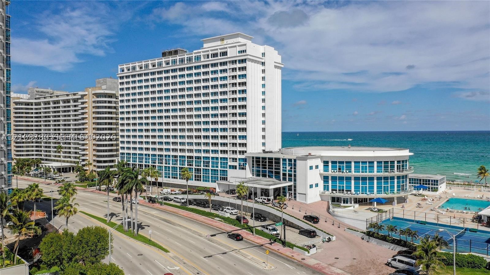 5445 Collins Ave Unit Bay11 — photo