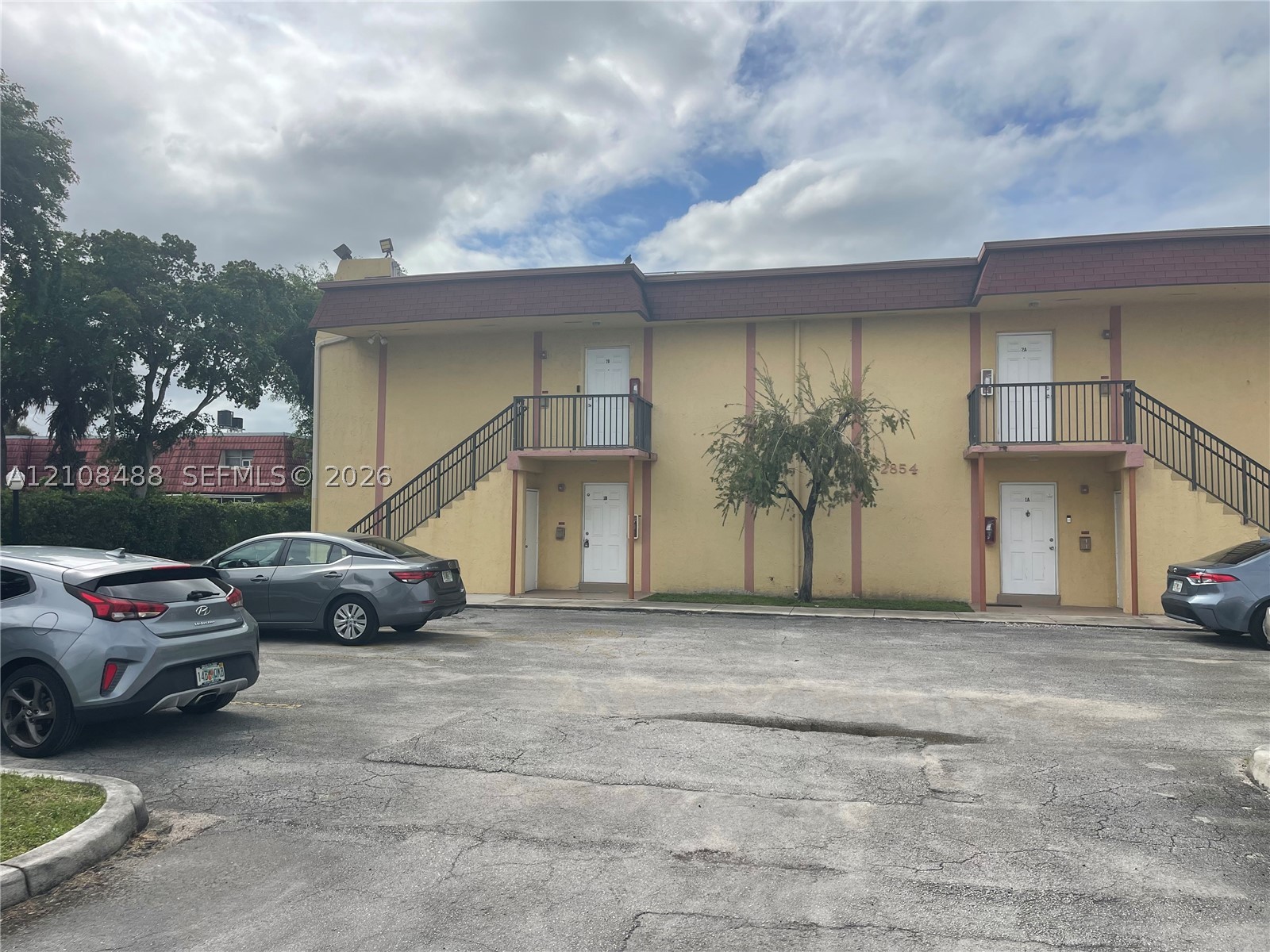 2854 NW 55th Ave Unit 1B — photo