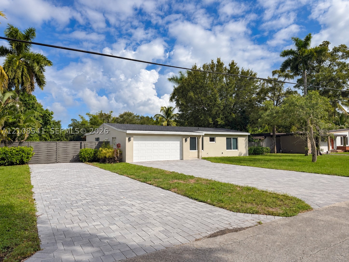 416 Bayberry Dr — photo