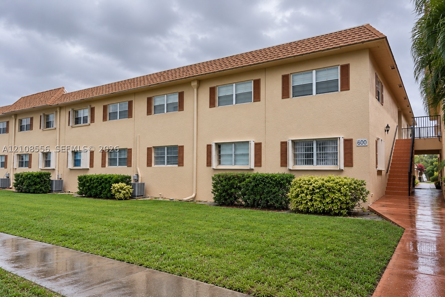 600 SW 2nd Ave Unit 137 — photo