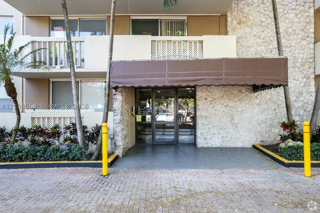 1800 Sans Souci Blvd Unit 105 — photo