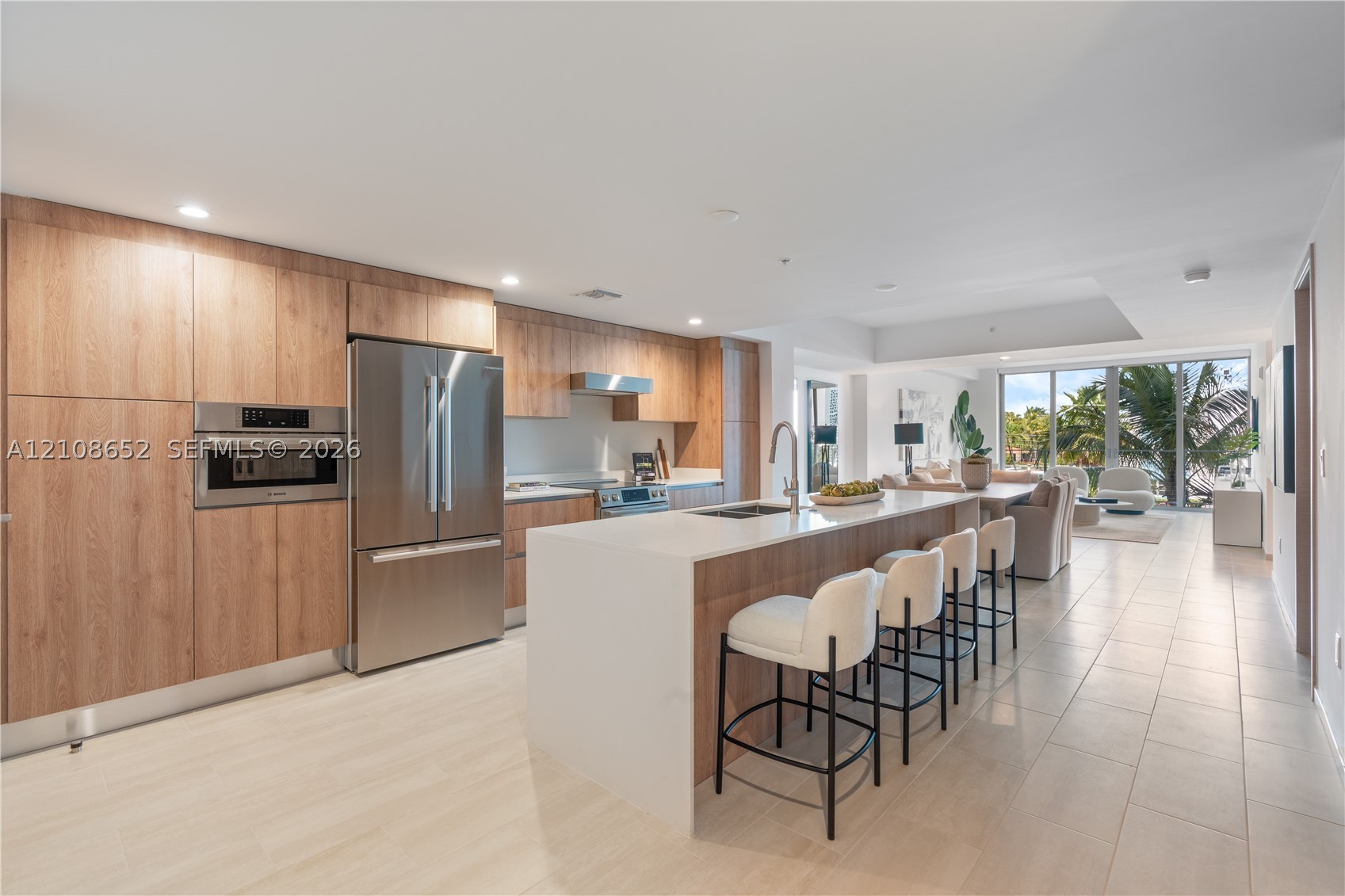 10281 W Bay Harbor Dr Unit 401 — photo