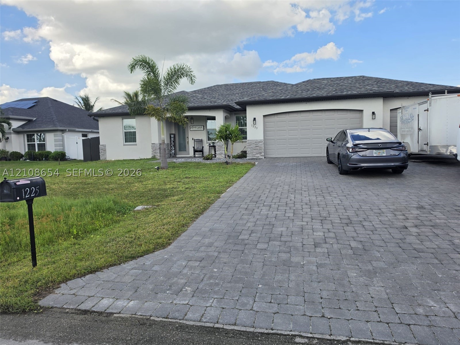 1225 SW 35 Ter. — photo