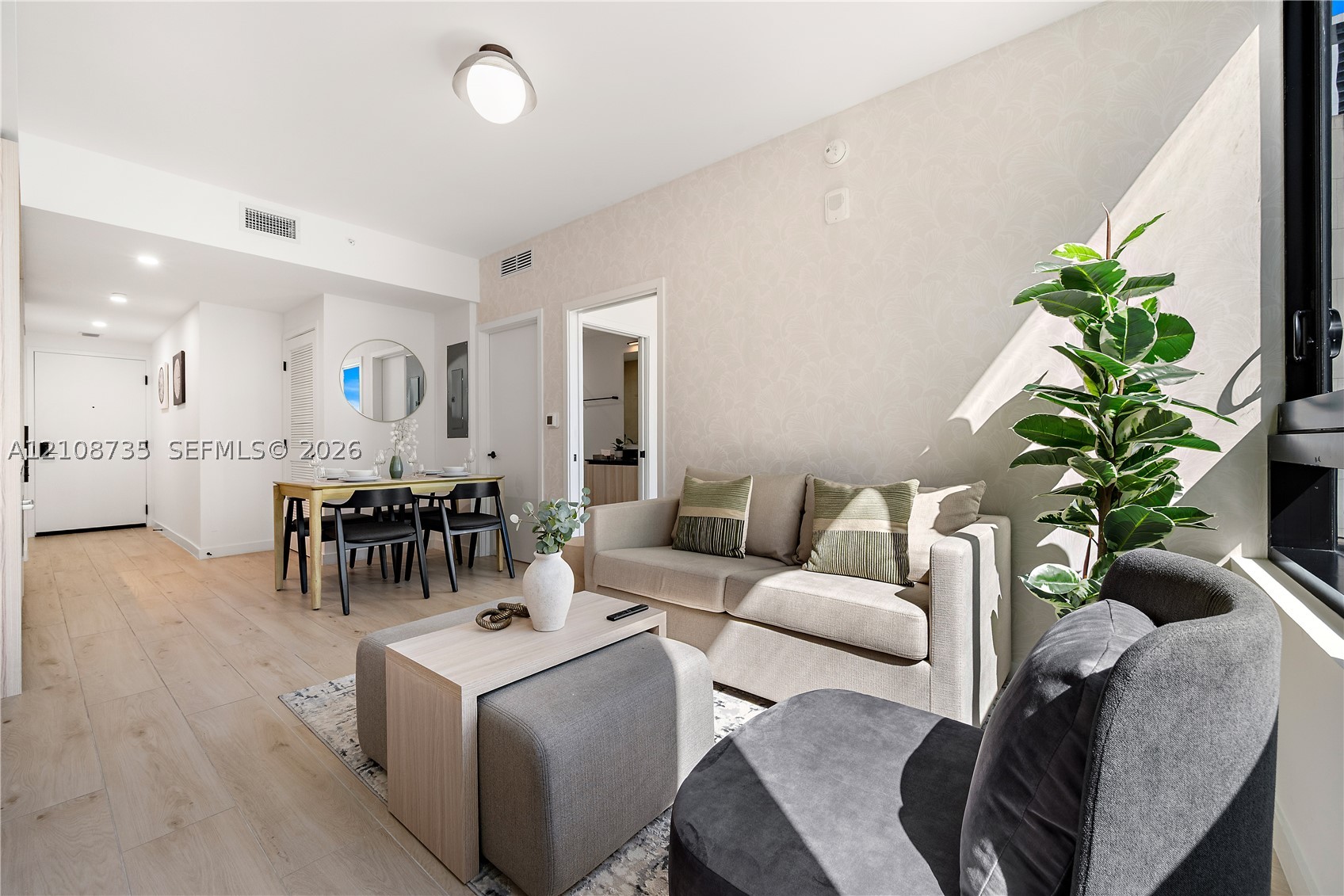 225 N Miami Ave Unit 803 — photo