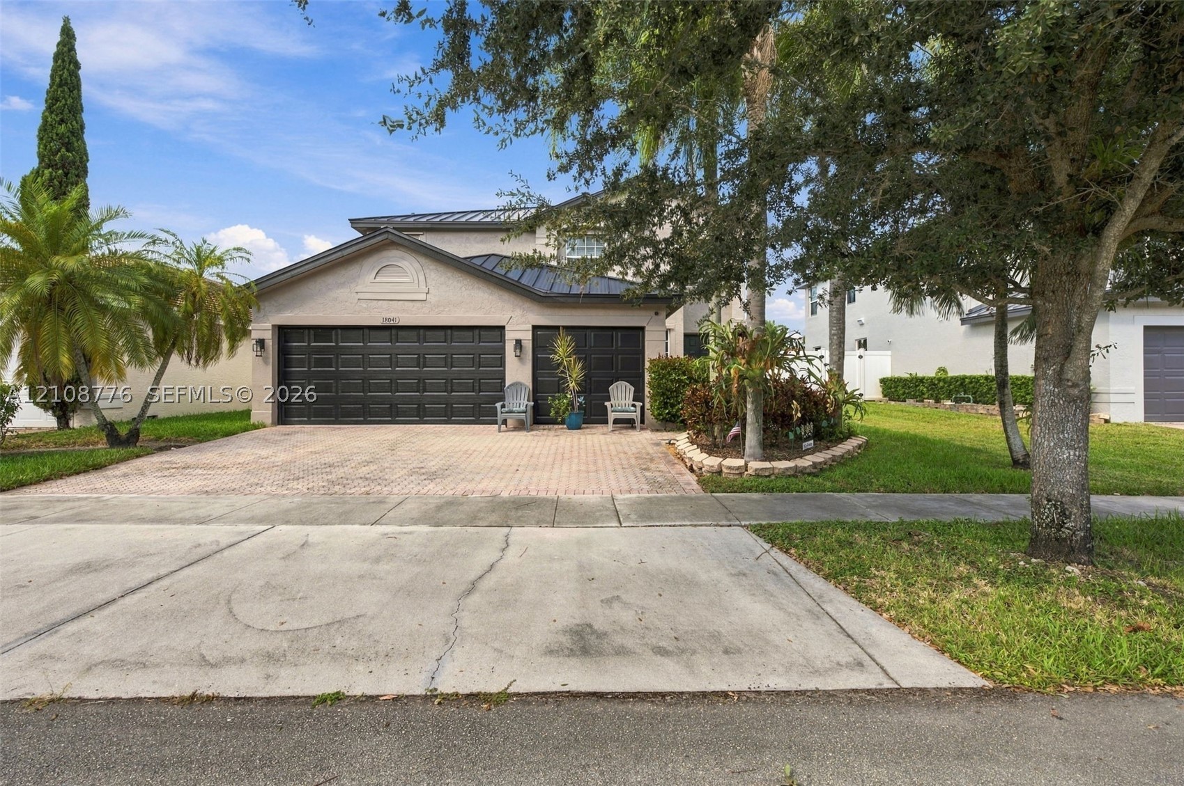 18041 SW 33rd St — photo