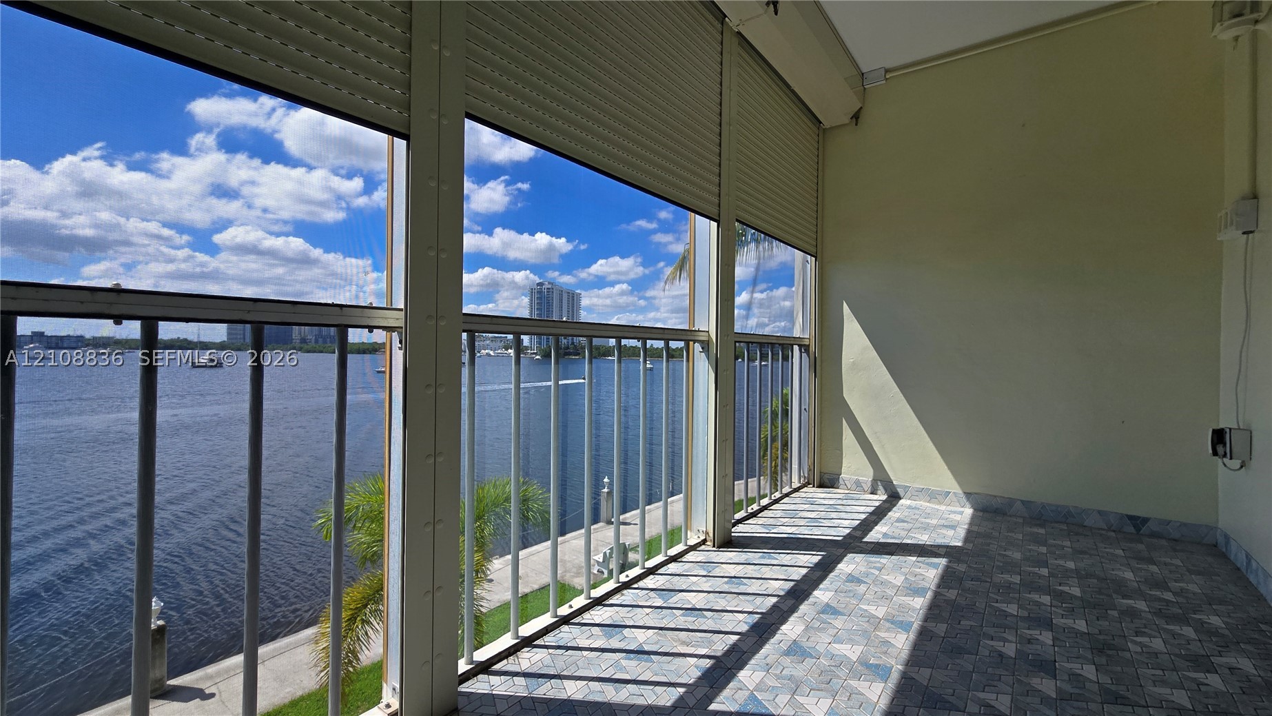3000 Marcos Dr Unit P304 — photo