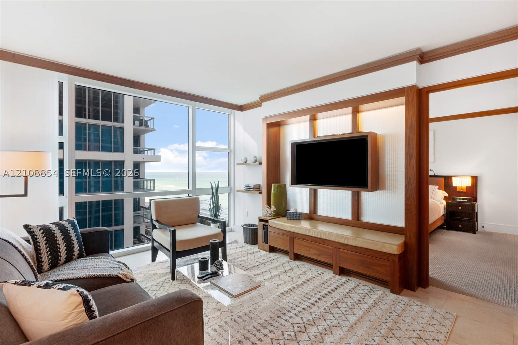 6801 Collins Ave Unit 909 — photo