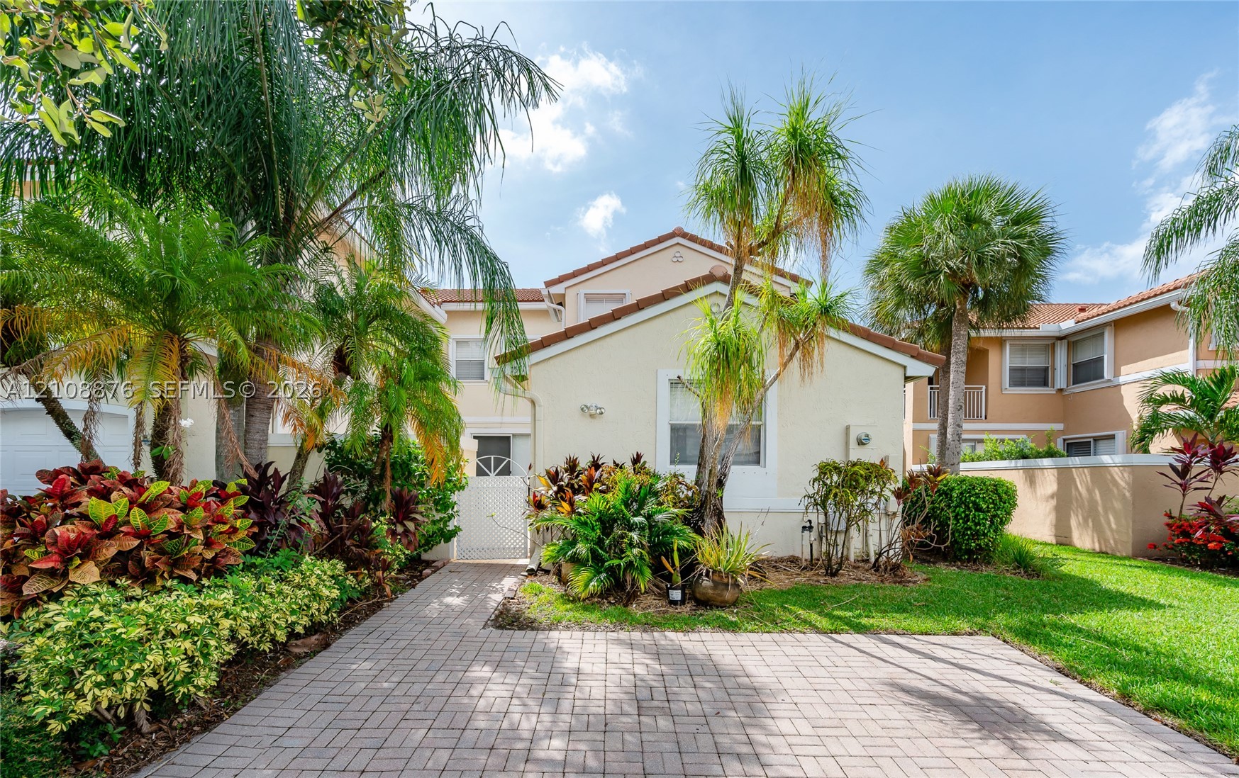 1571 Seagrape Way Unit 1571 — photo