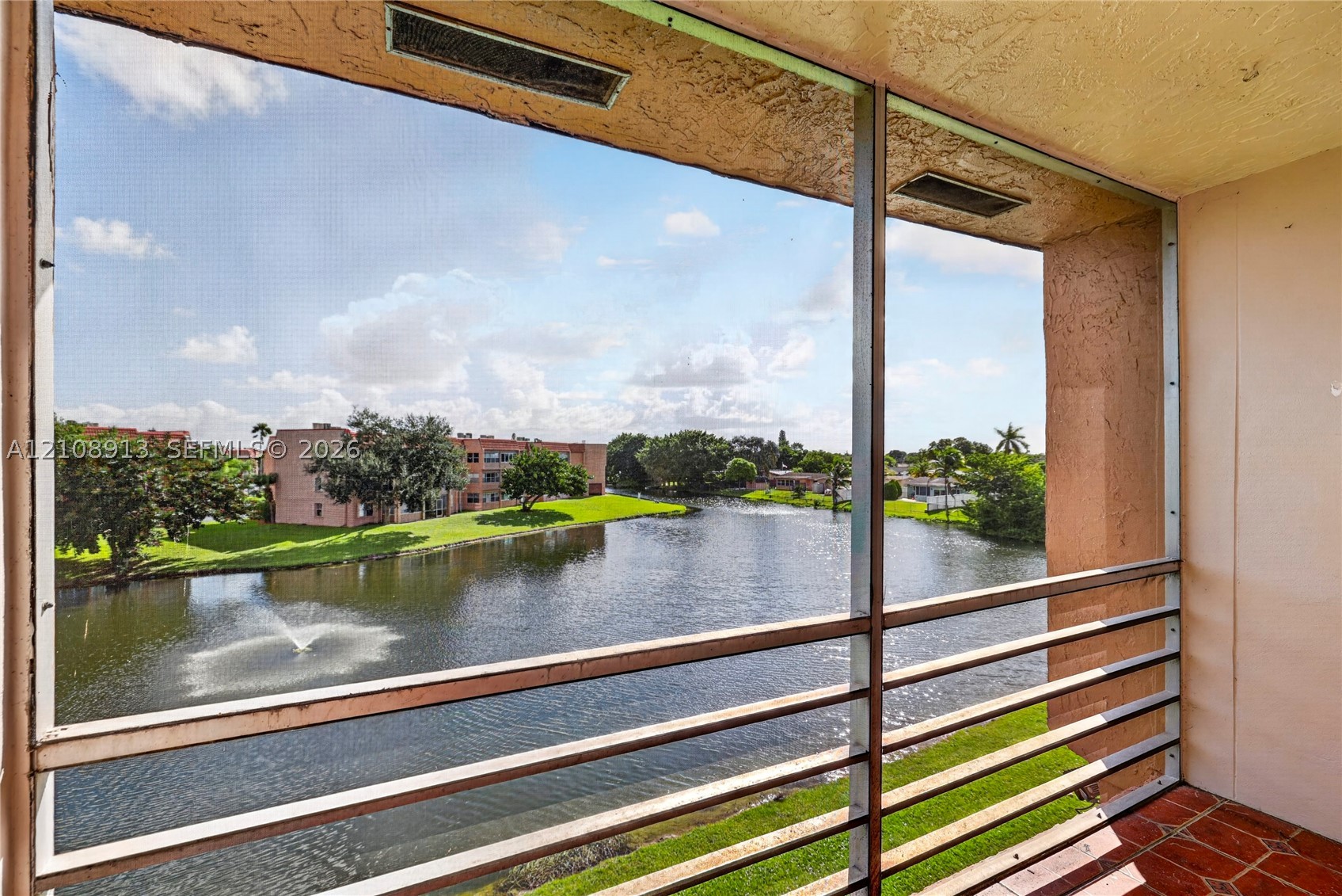 9900 Sunrise Lakes Blvd Unit 308 — photo