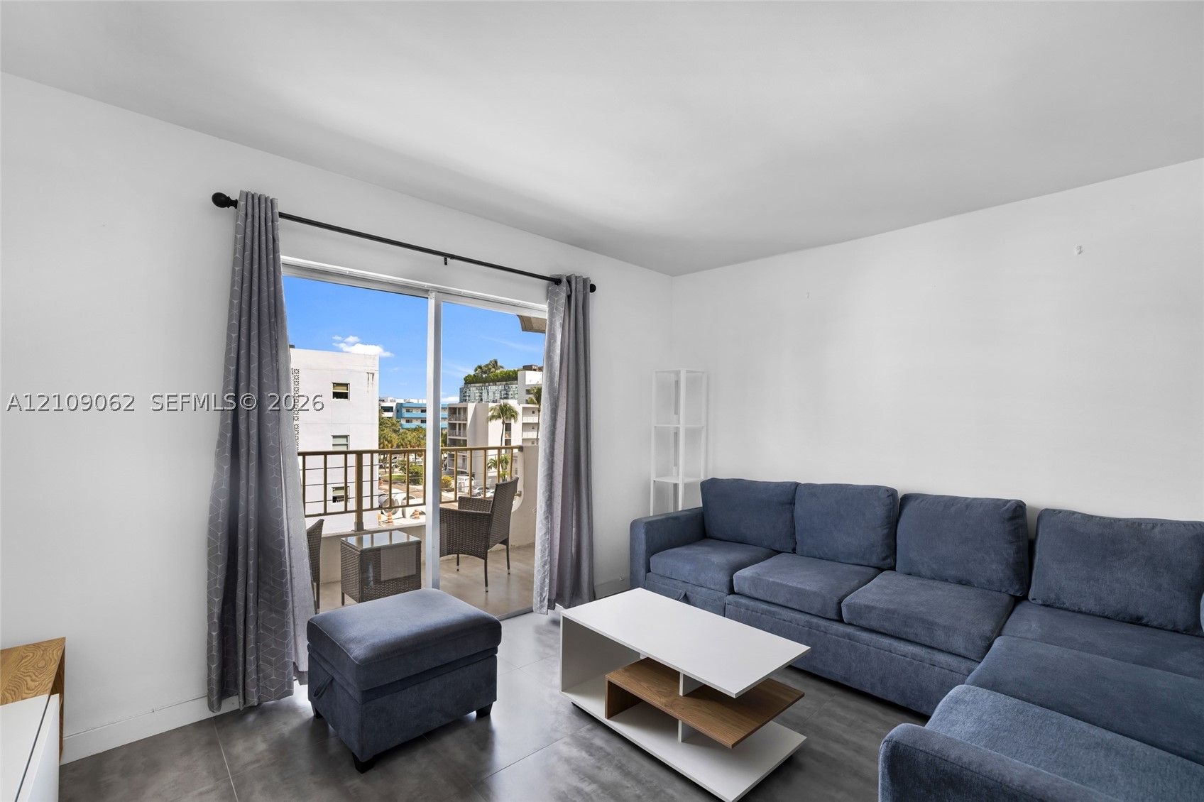 1580 West Ave Unit 504 — photo