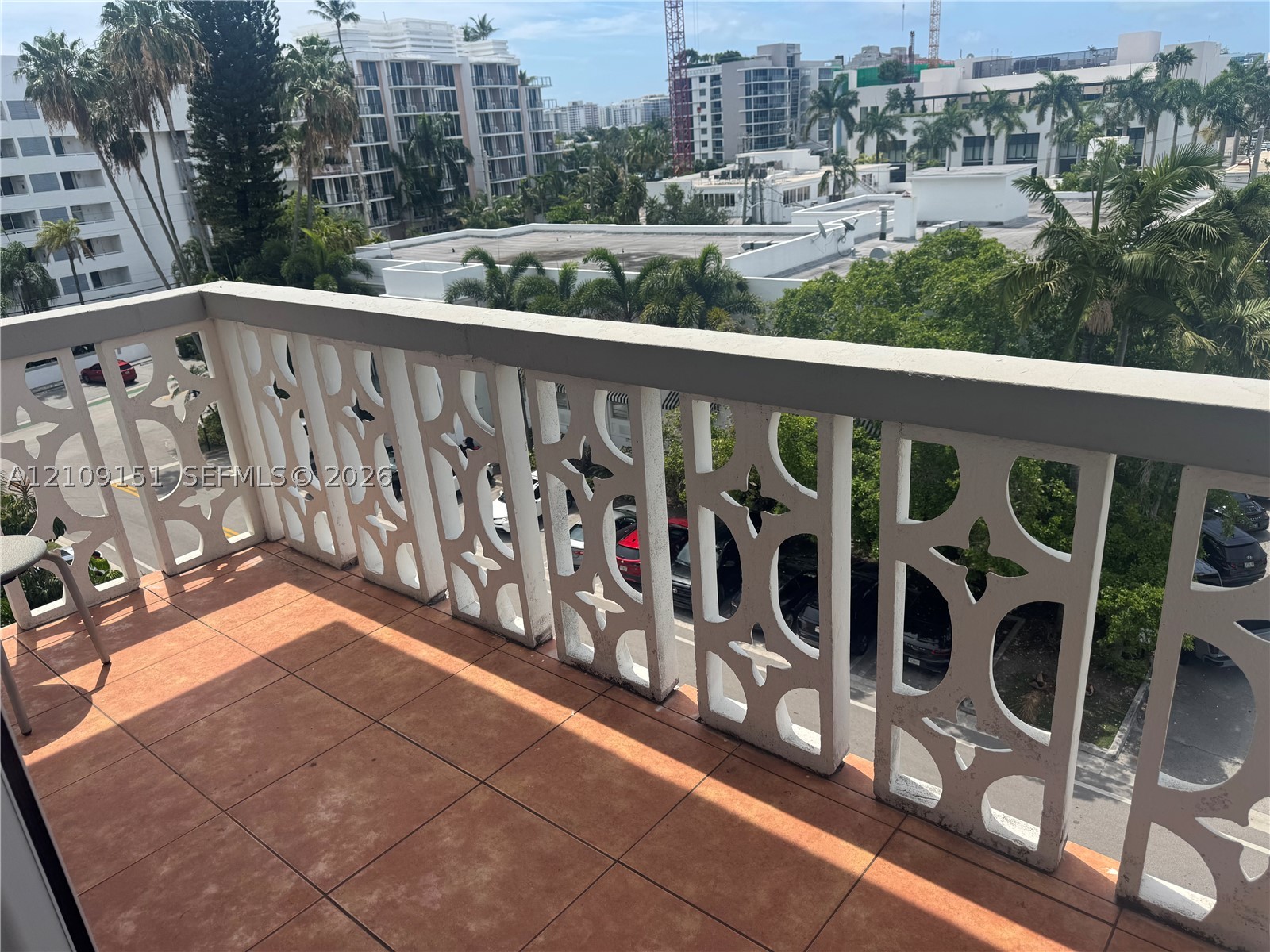 9700 E Bay Harbor Dr Unit 512 — photo