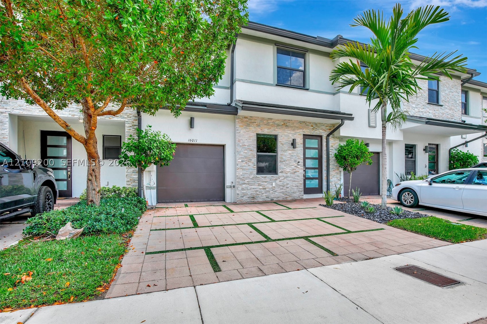 16011 NW 91st Ct — photo