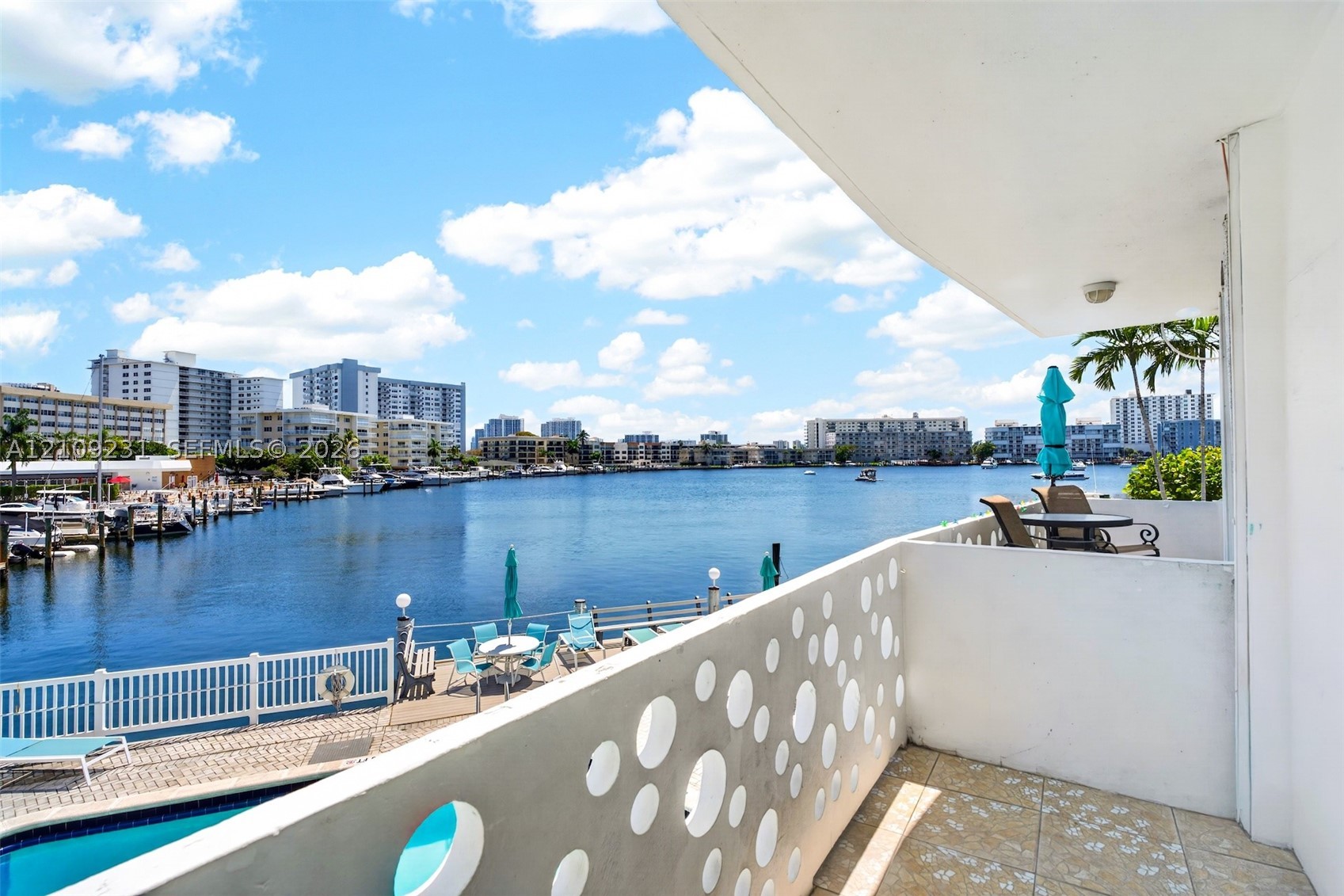 2500 Diana Dr Unit 216 — photo