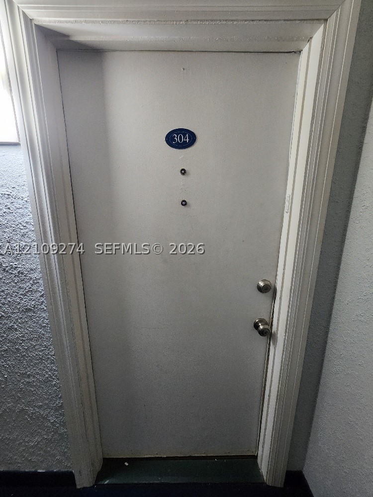 2016 Bay Dr Unit 304 — photo