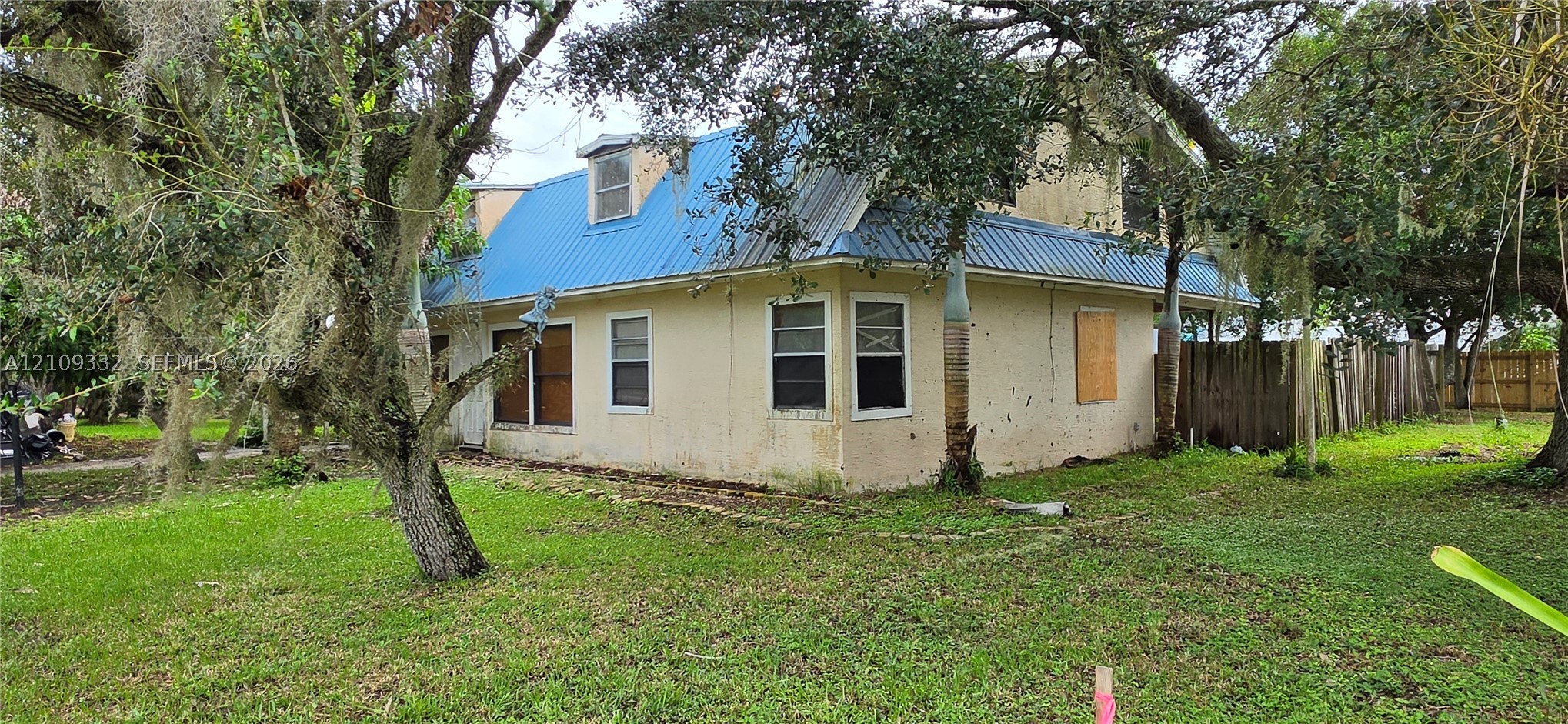 400 Peninsula Dr — photo