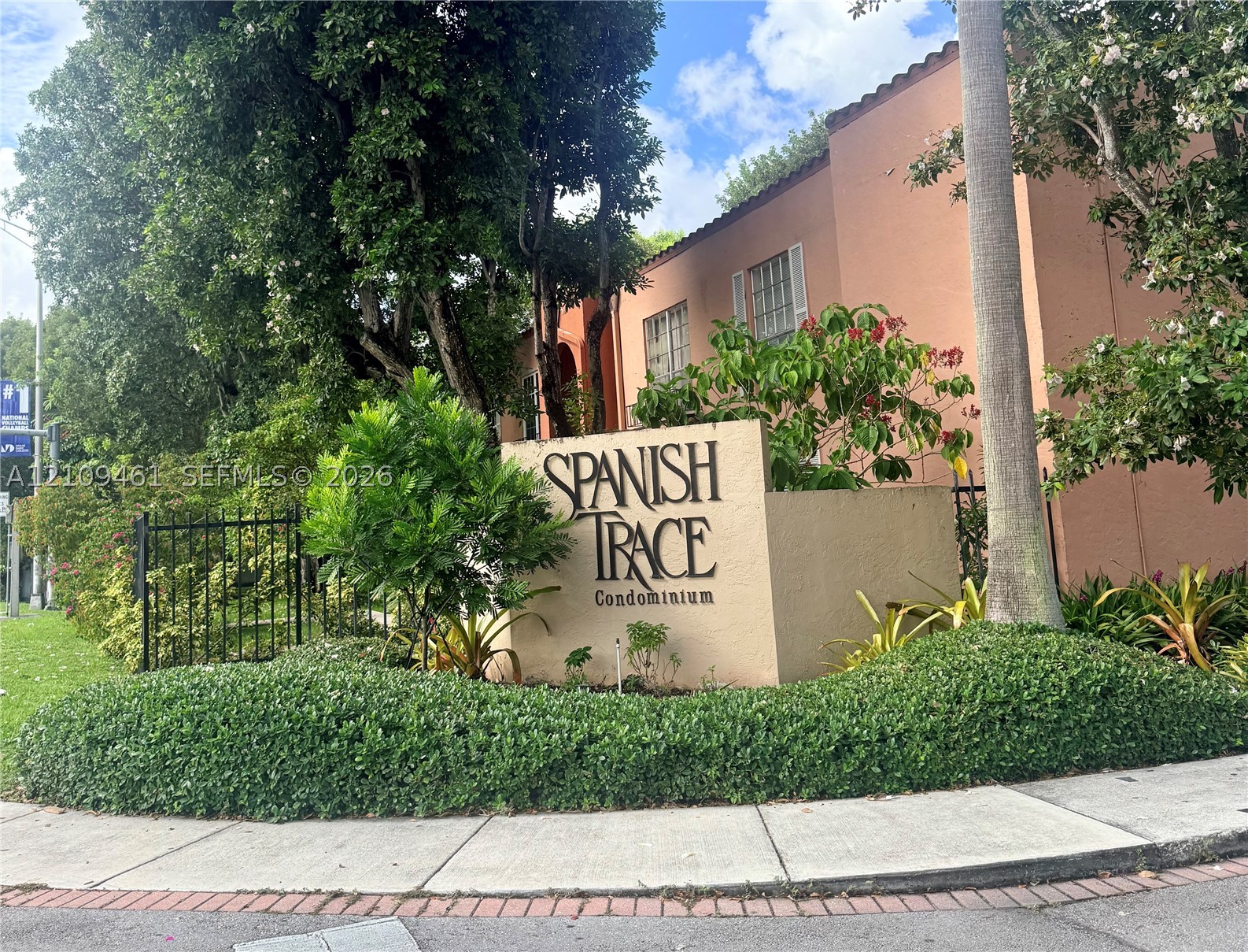 10776 N Kendall Dr Unit F11 — photo