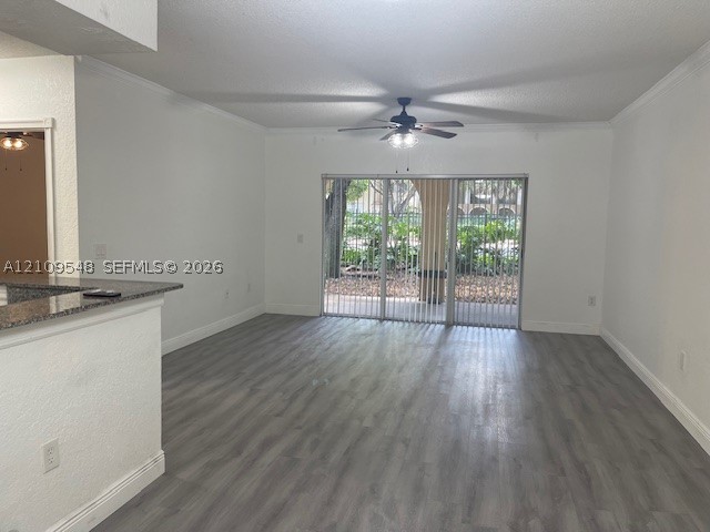 2439 Centergate Dr Unit 102 — photo