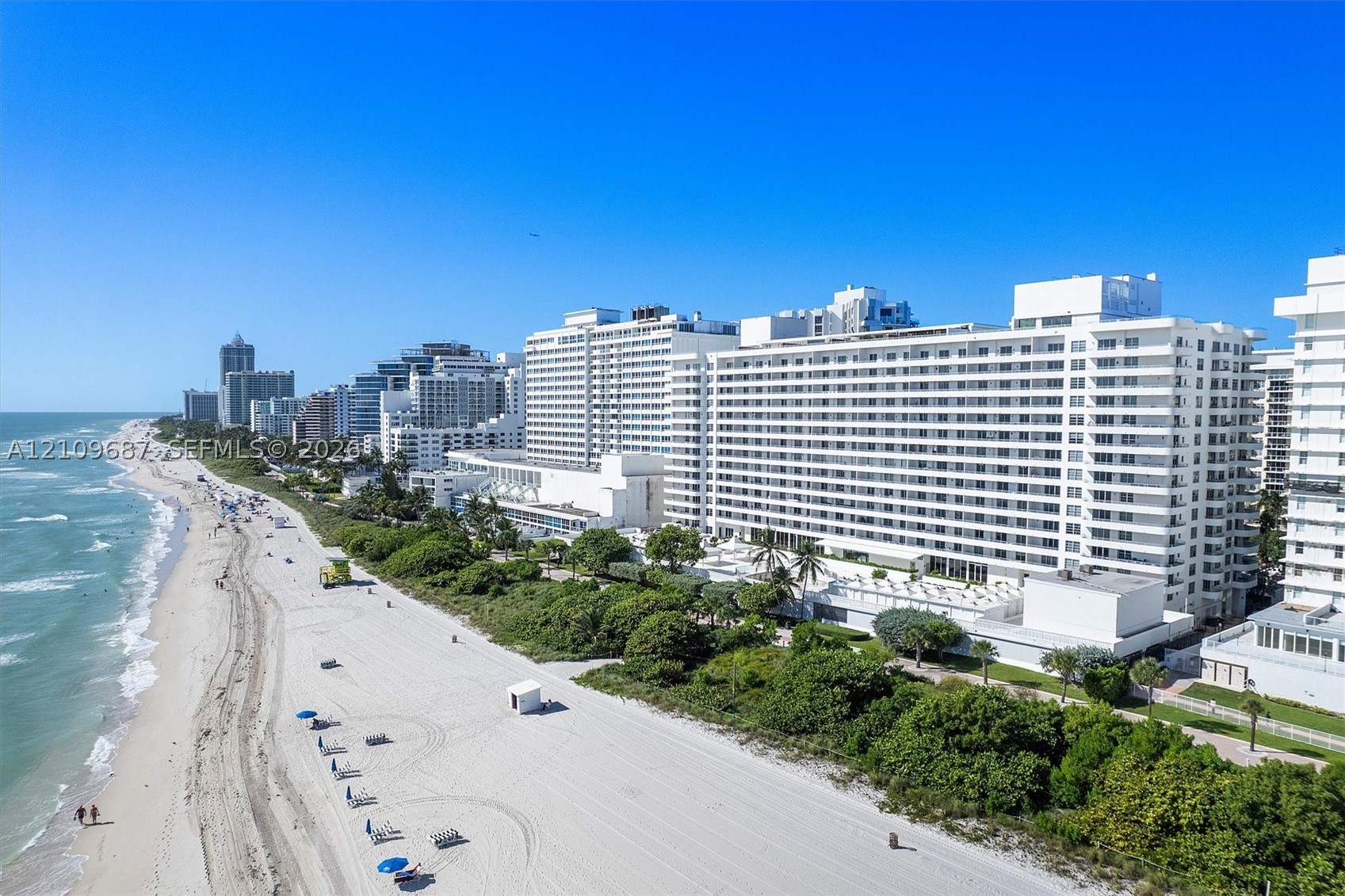 5555 Collins Ave Unit 5C — photo