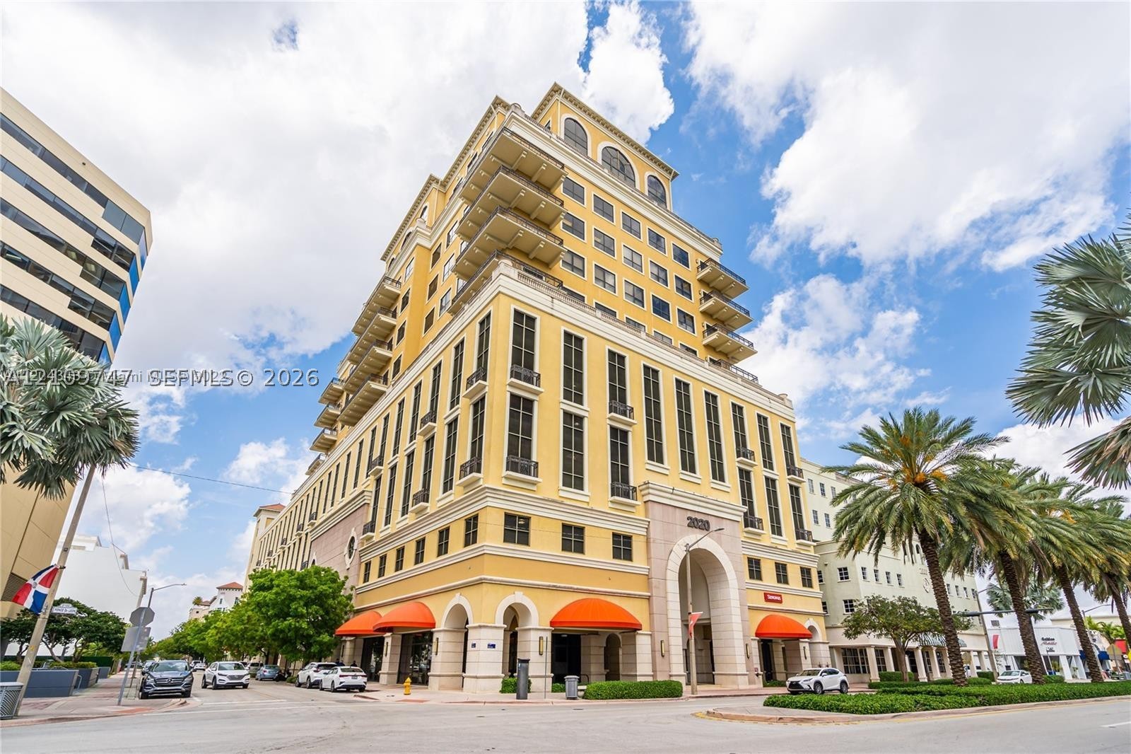 2020 NE Ponce De Leon Blvd Unit 1105a — photo