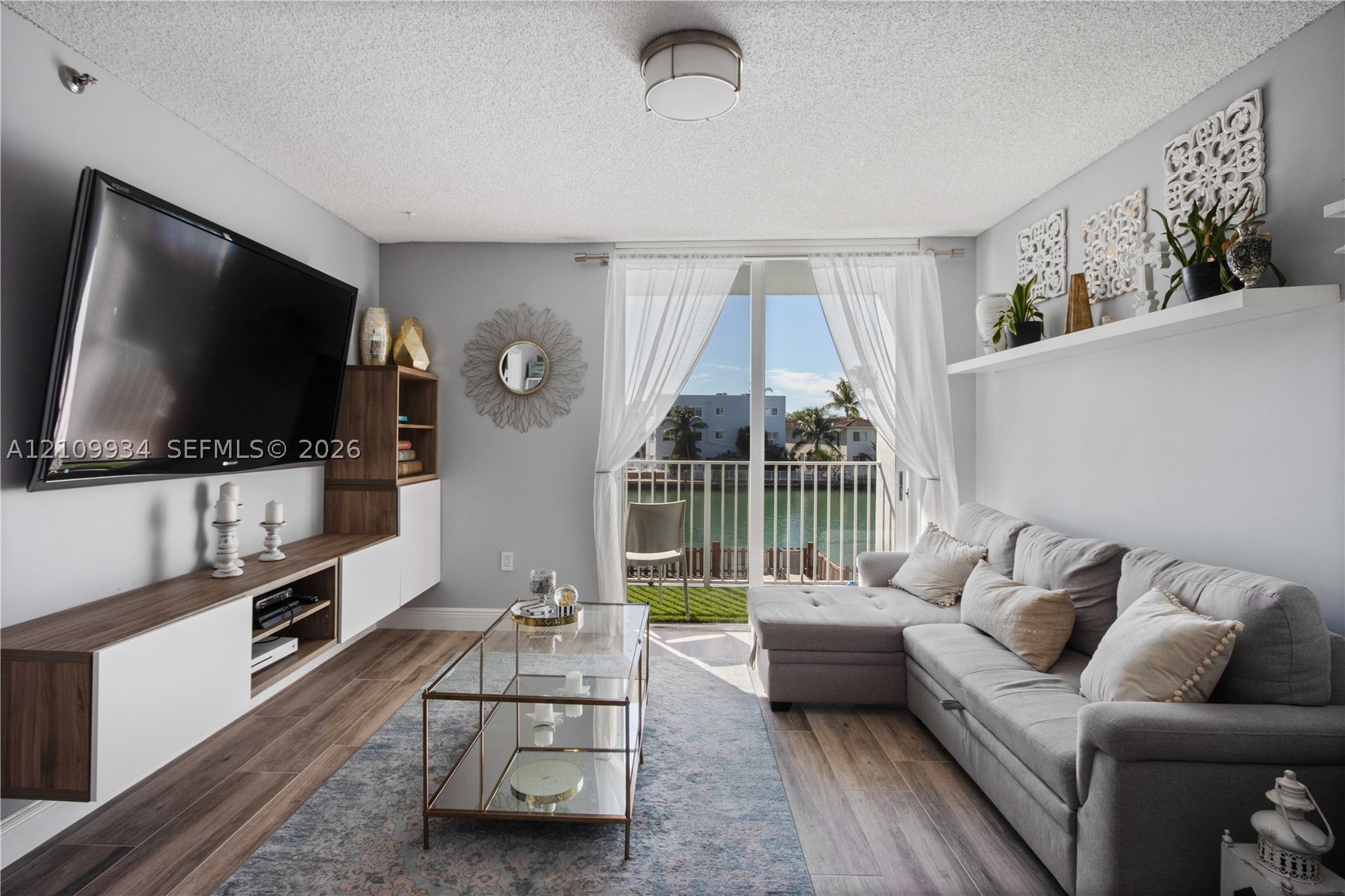 80 S Shore Dr Unit 205 — photo