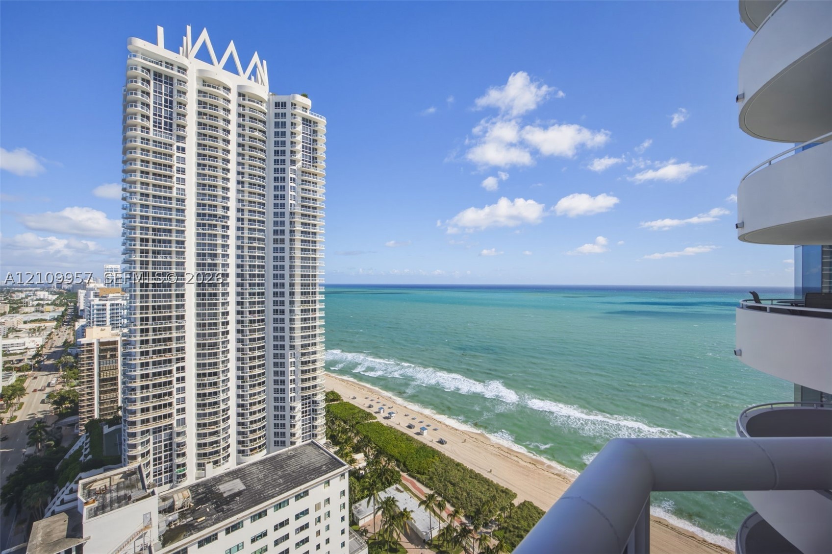 6301 Collins Ave Unit 2908 — photo