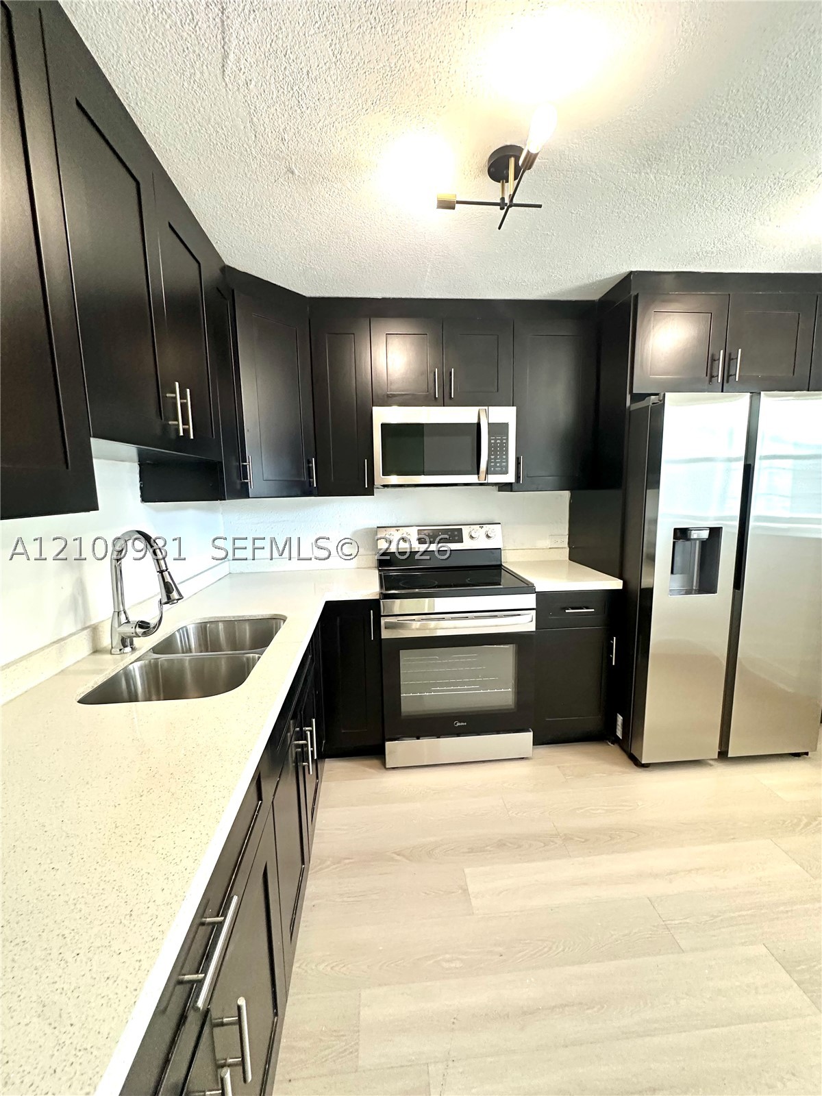 445 NE 195th St Unit 326 — photo