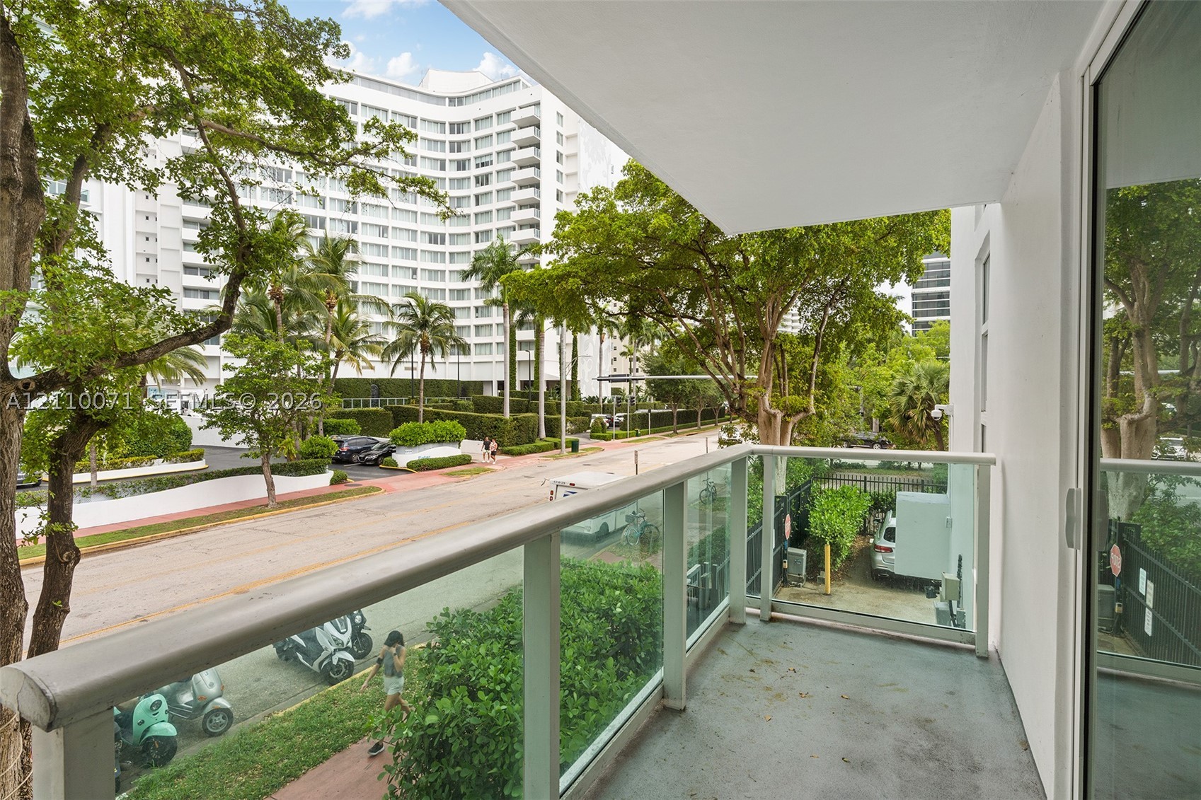 1035 West Ave Unit 201 — photo
