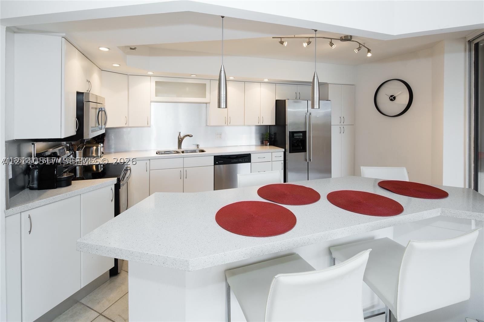 15645 Collins Ave Unit 601 — photo