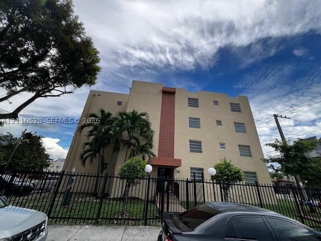 677 SW 9th Ave Unit 205 — photo