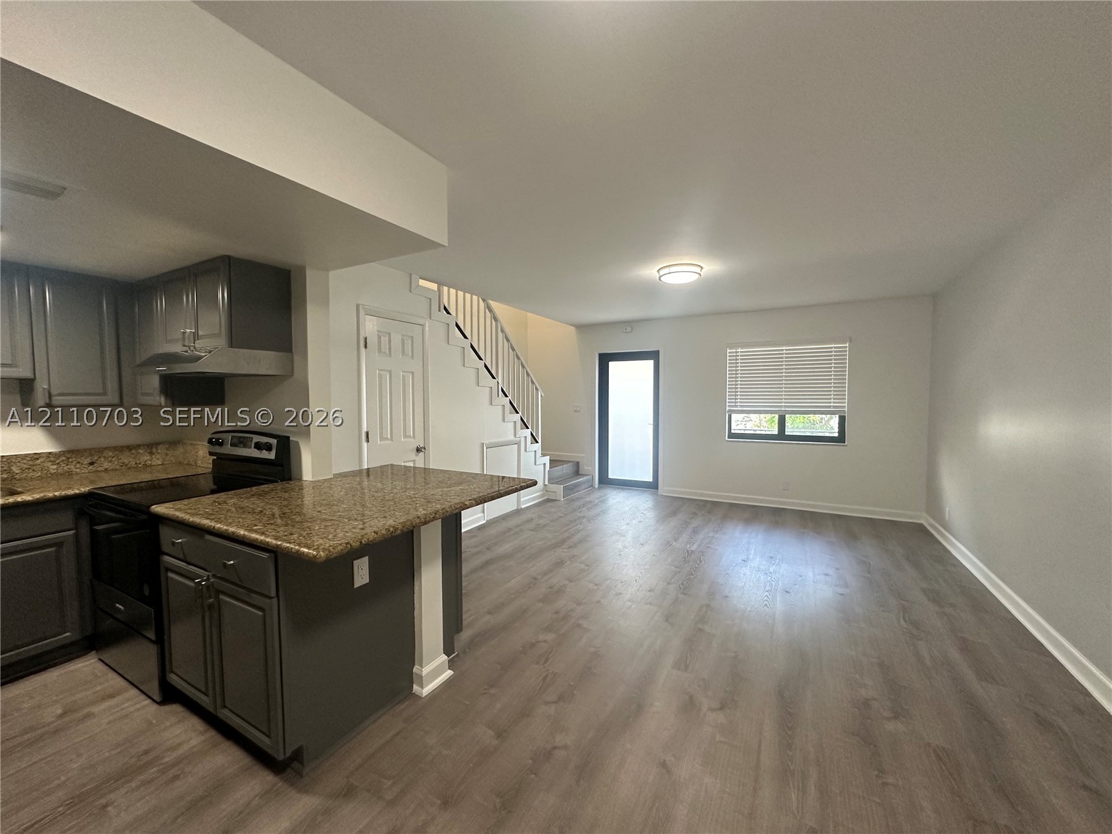 2705 NE 9th Ave Unit 207 — photo