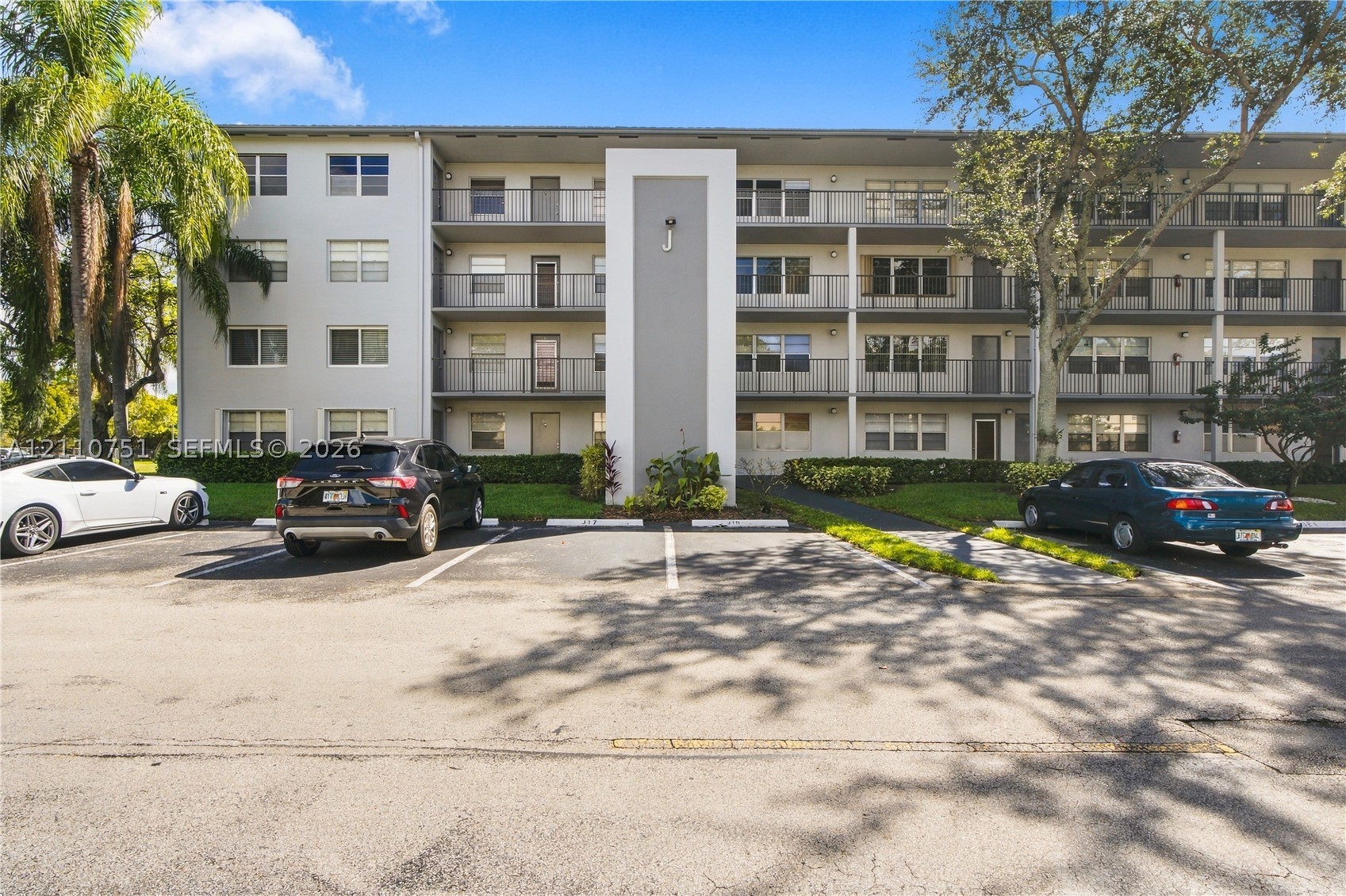 101 SW 132nd Way Unit 402J — photo