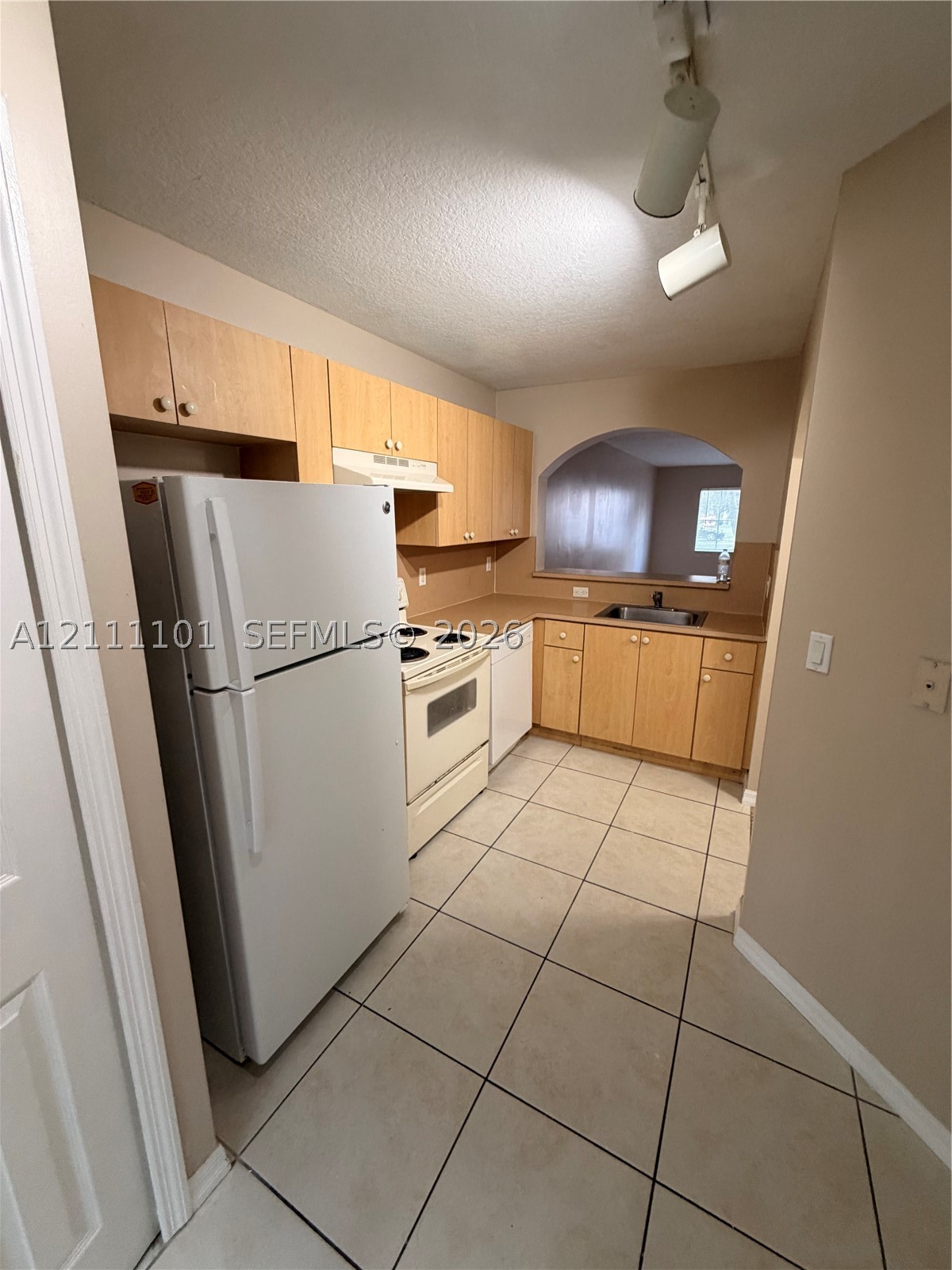 1250 SE 31st Ct Unit 105-33 — photo