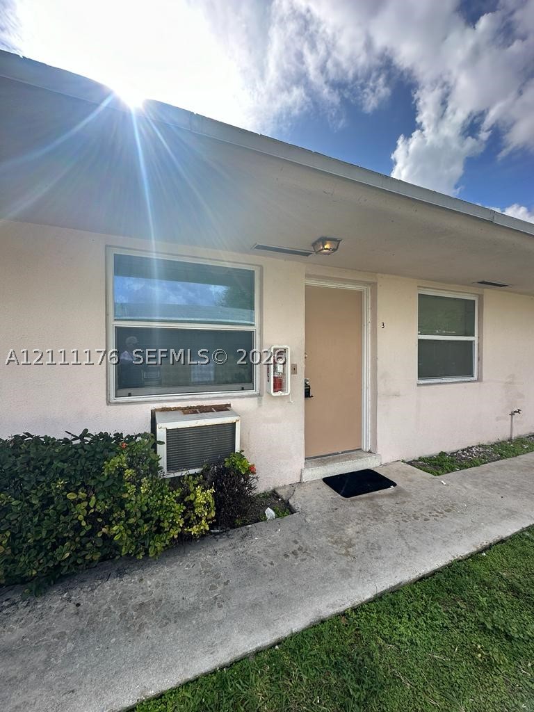 15960 NE 19th Pl Unit 3 — photo