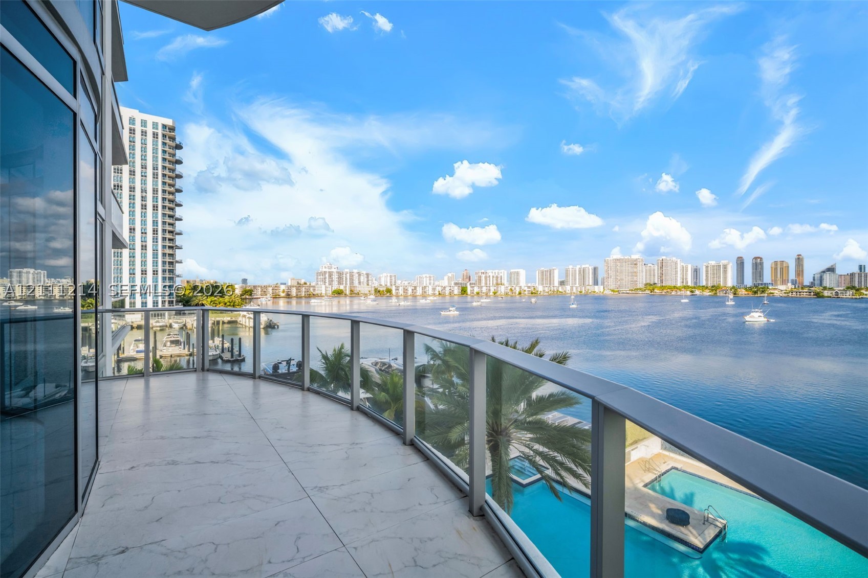 17111 Biscayne Blvd Unit 411 — photo