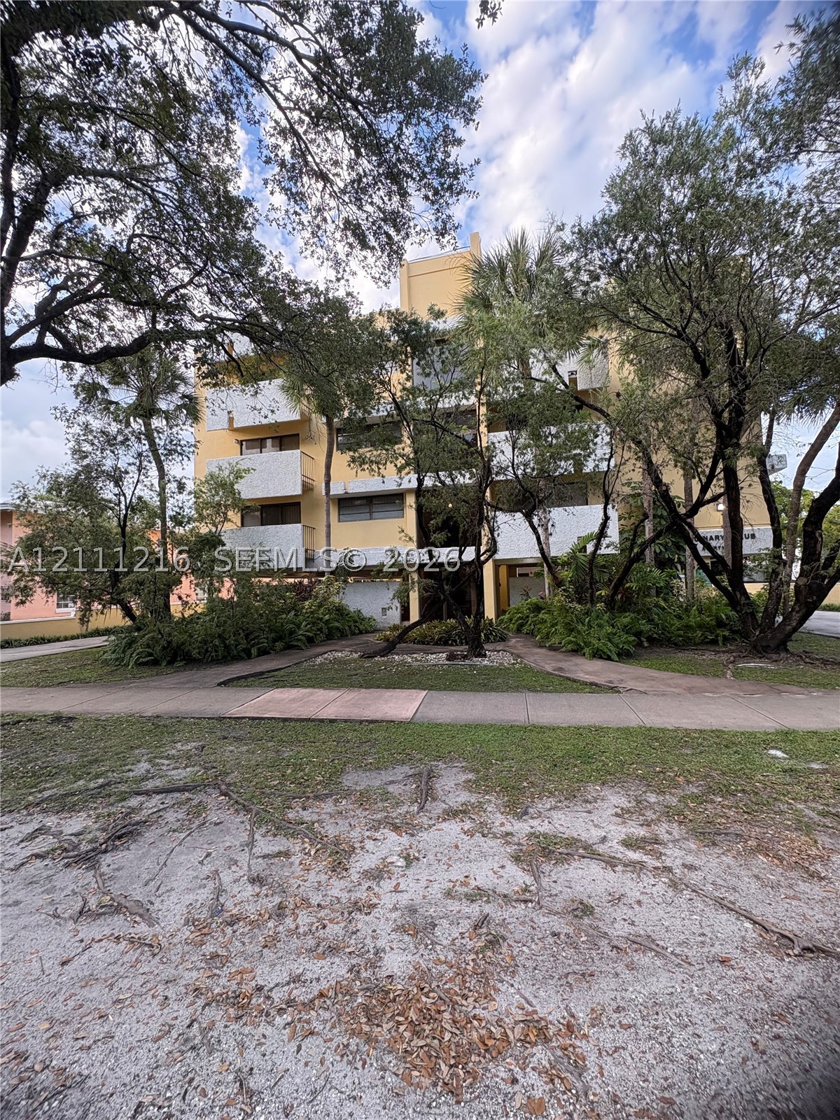 525 Coral Way Unit 303 — photo
