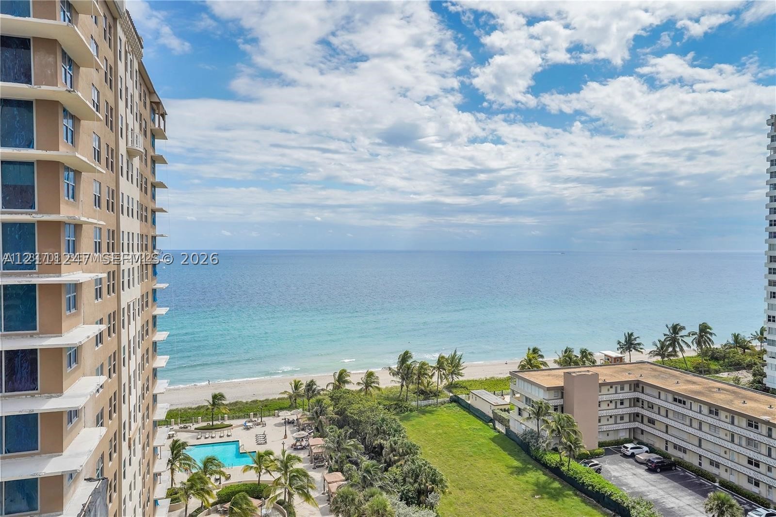 1920 S Ocean Dr Unit 15B — photo