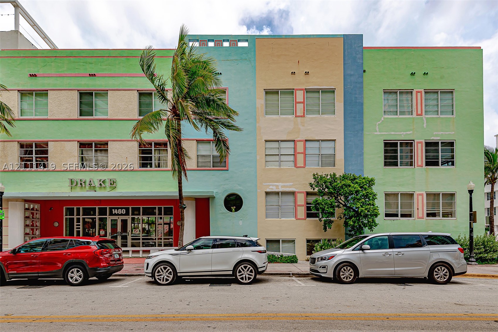 1460 Ocean Dr Unit 307 — photo