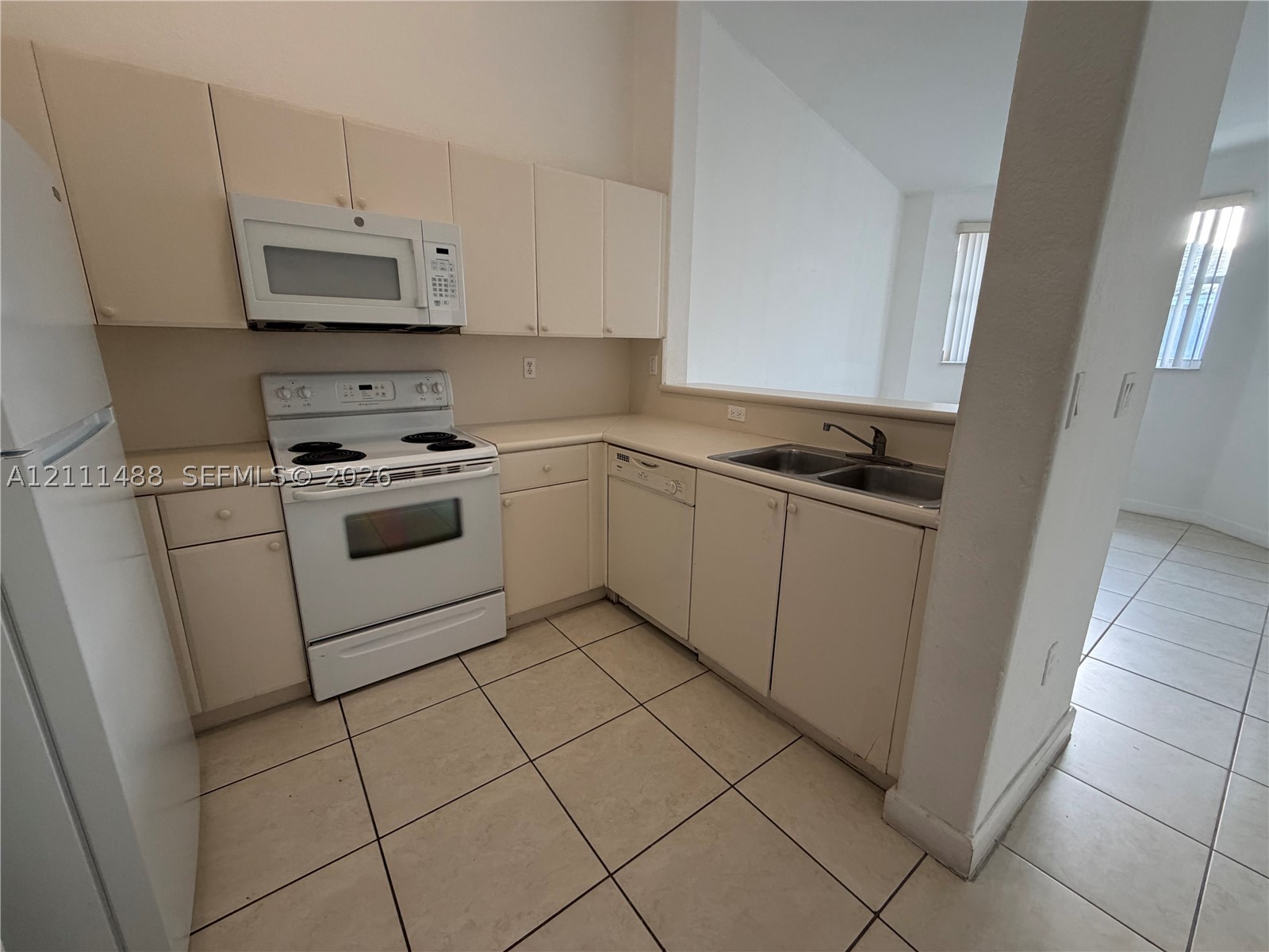 2460 SE 16th Ter Unit 204 — photo