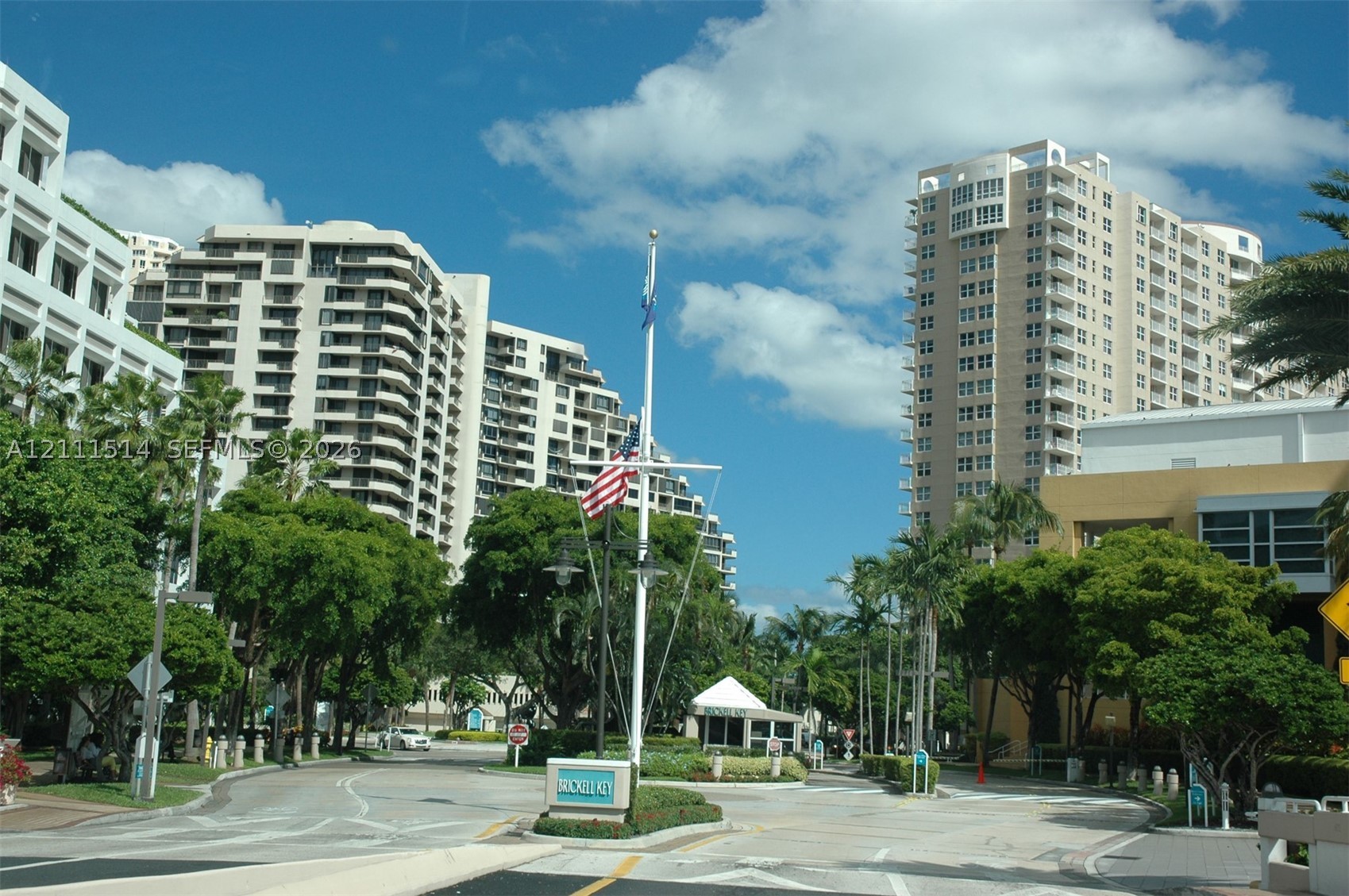 540 Brickell Key Dr Unit 1426 — photo