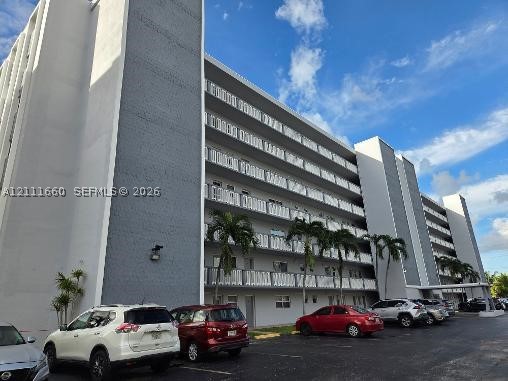 500 NE 12th Ave Unit 108 — photo